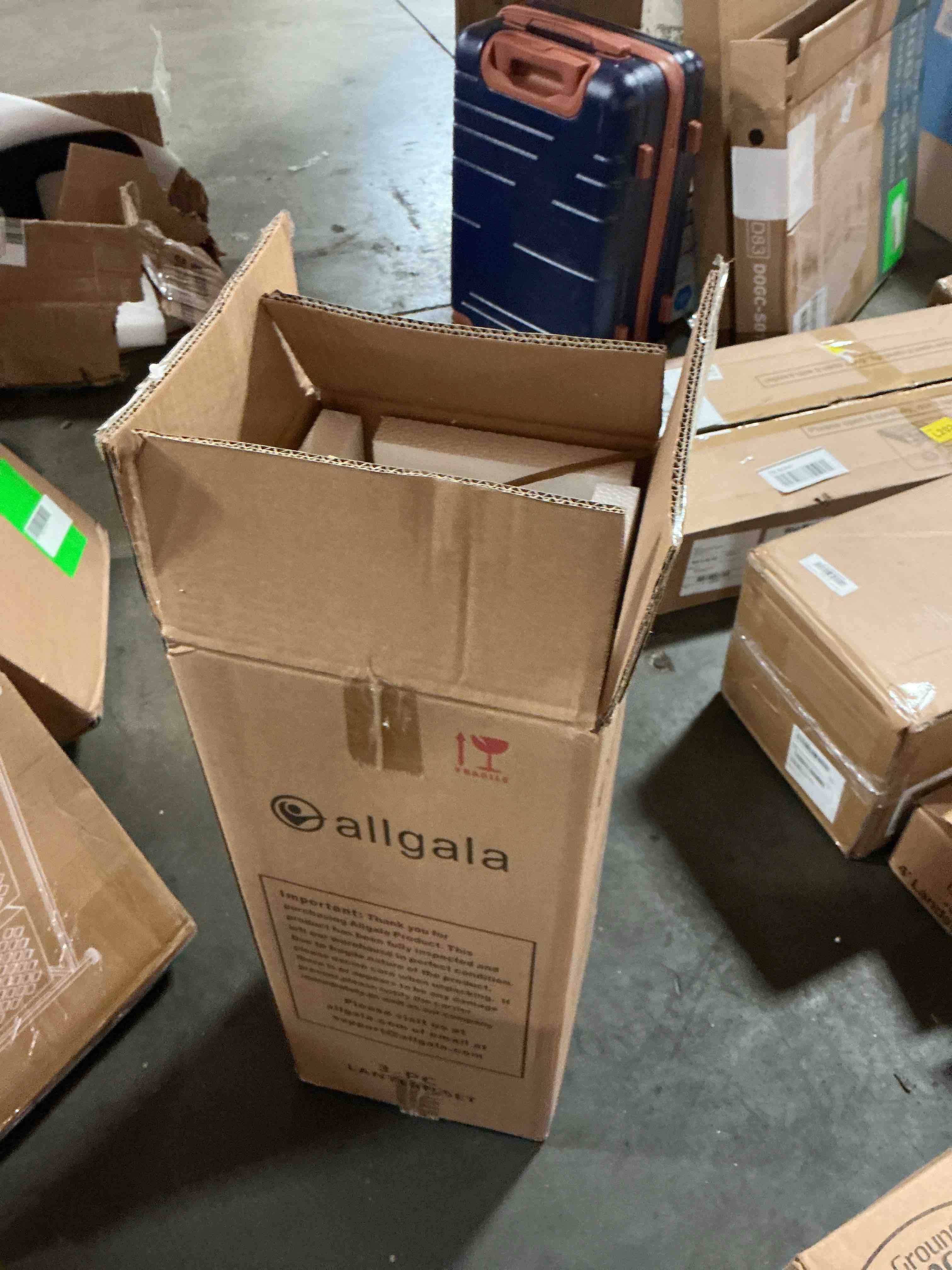 https://s3.amazonaws.com/lotting-images-prod/EmanualPiazza/PNK3861630_1779889281199.jpeg