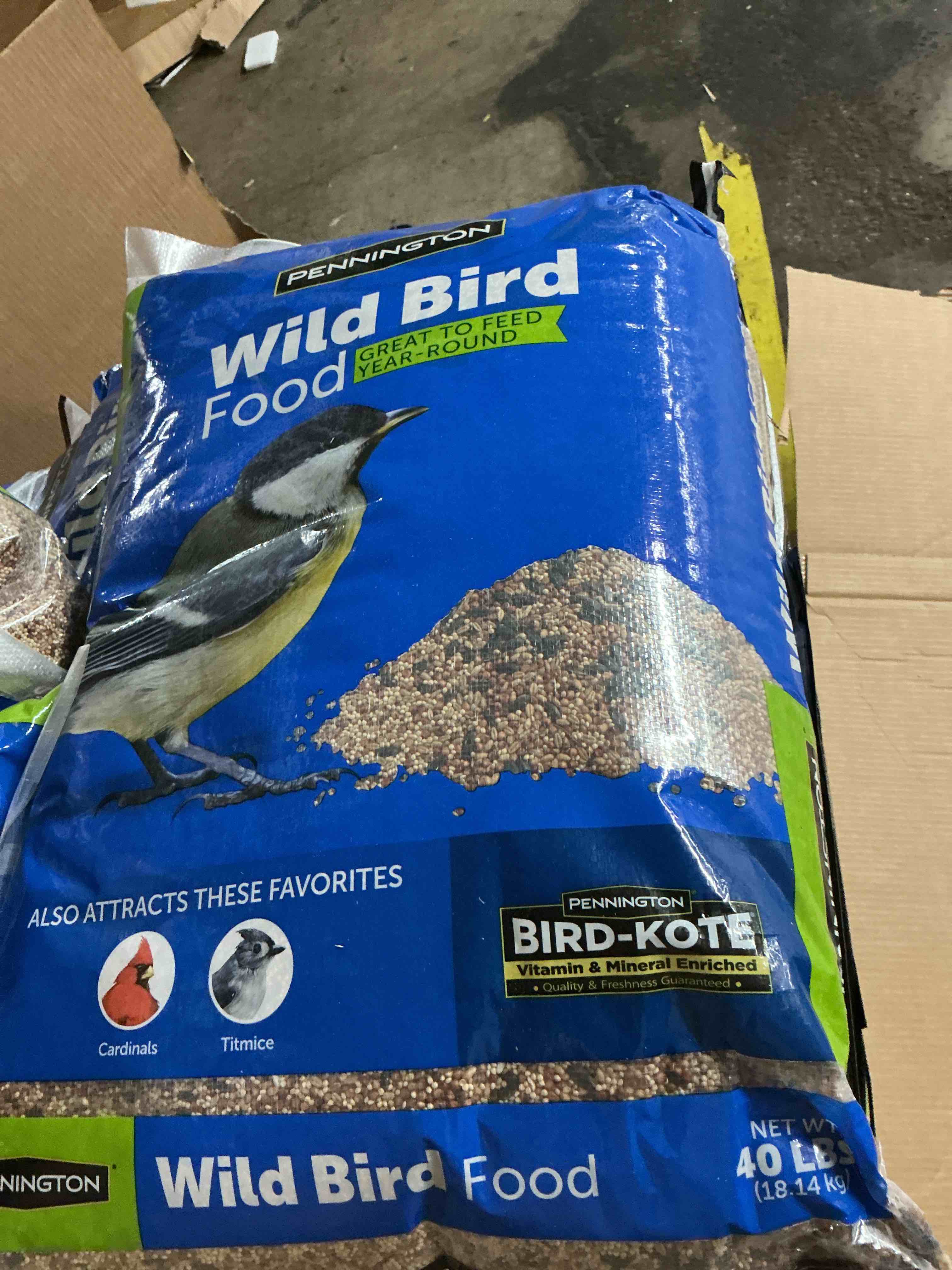 Condition photo showing New/Like New for pennington 40 lbs. wild bird food