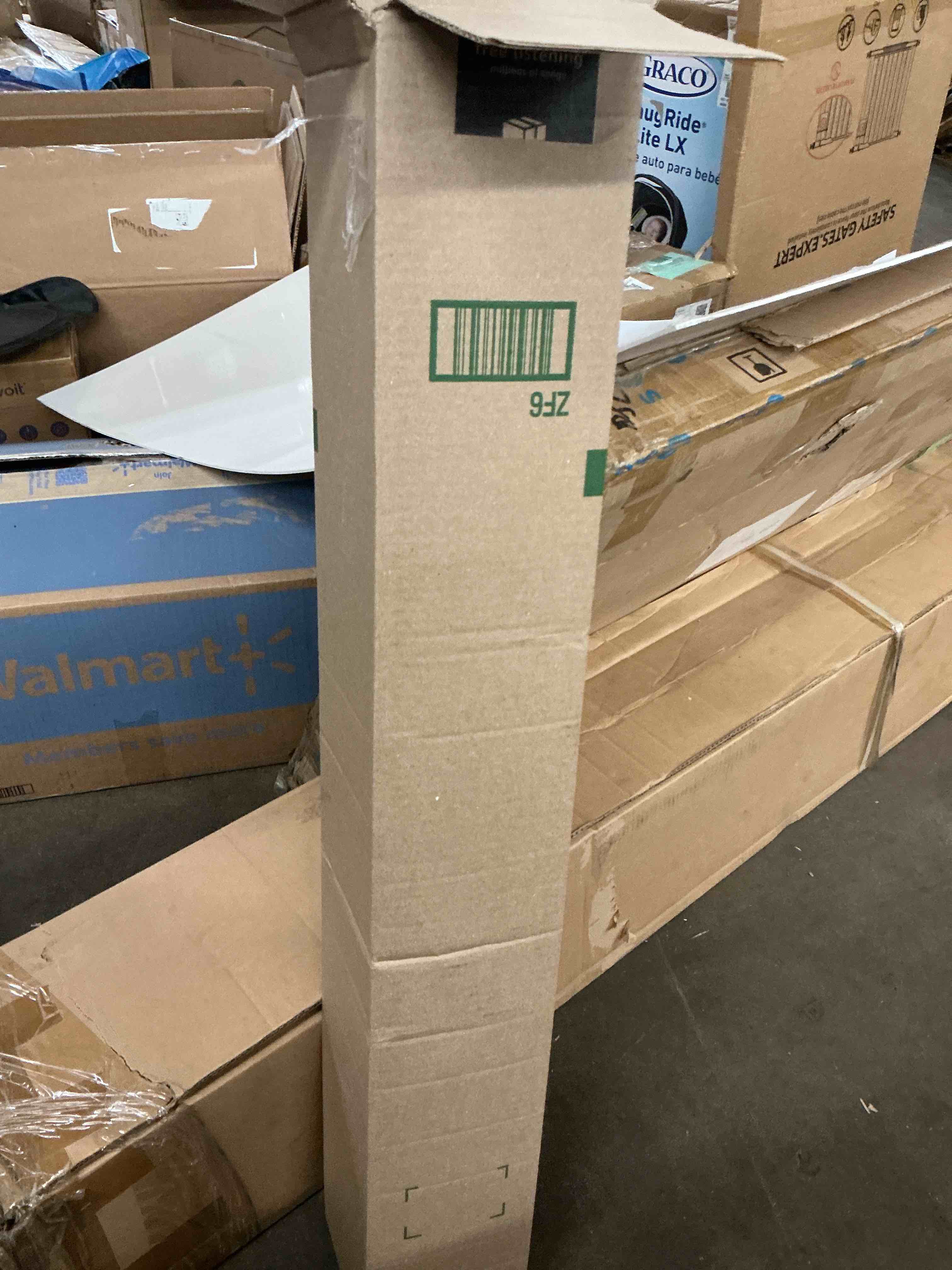 https://s3.amazonaws.com/lotting-images-prod/EmanualPiazza/PNK3878851_1776784199499.jpeg