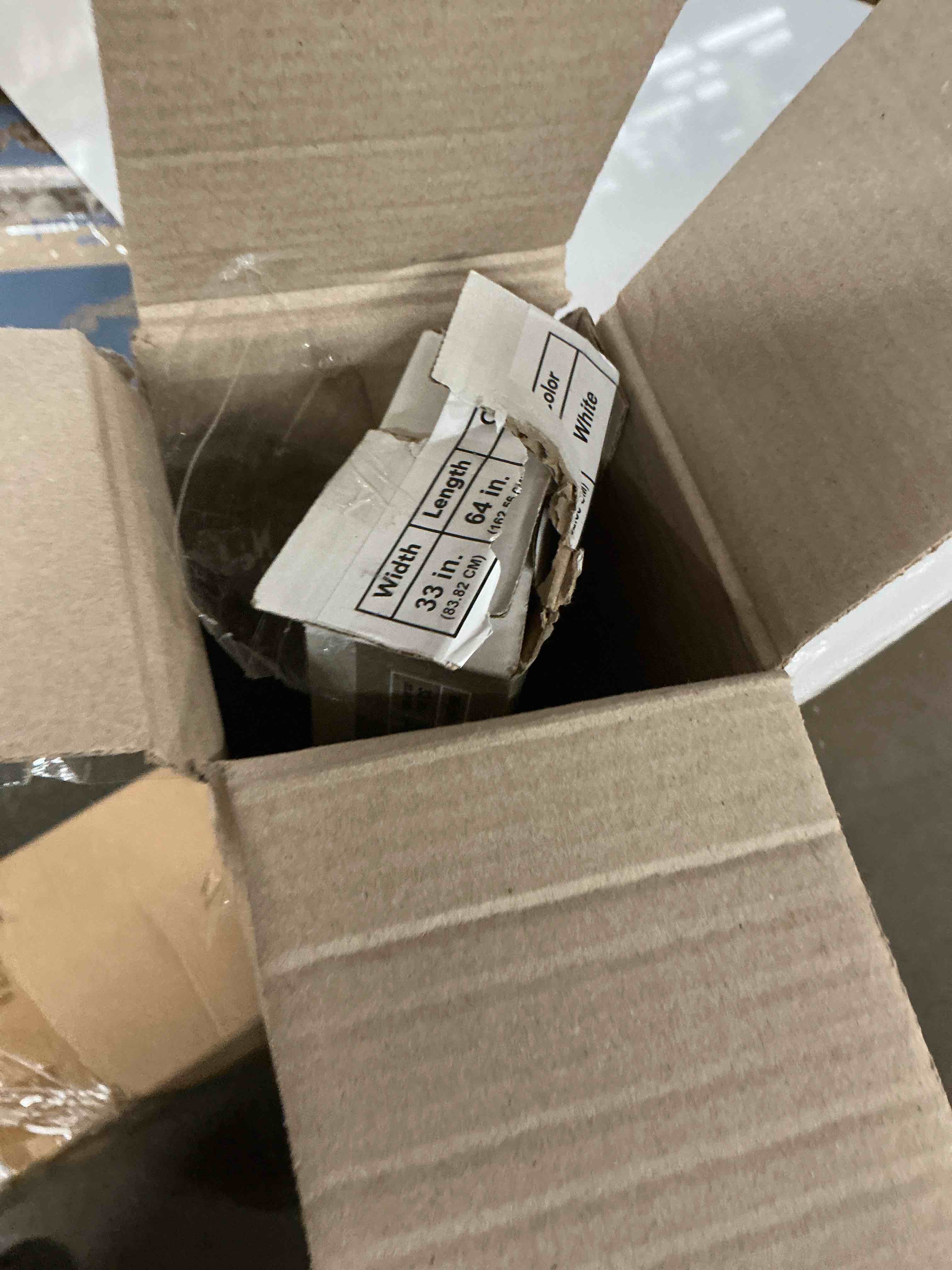 https://s3.amazonaws.com/lotting-images-prod/EmanualPiazza/PNK3878851_1776784201880.jpeg