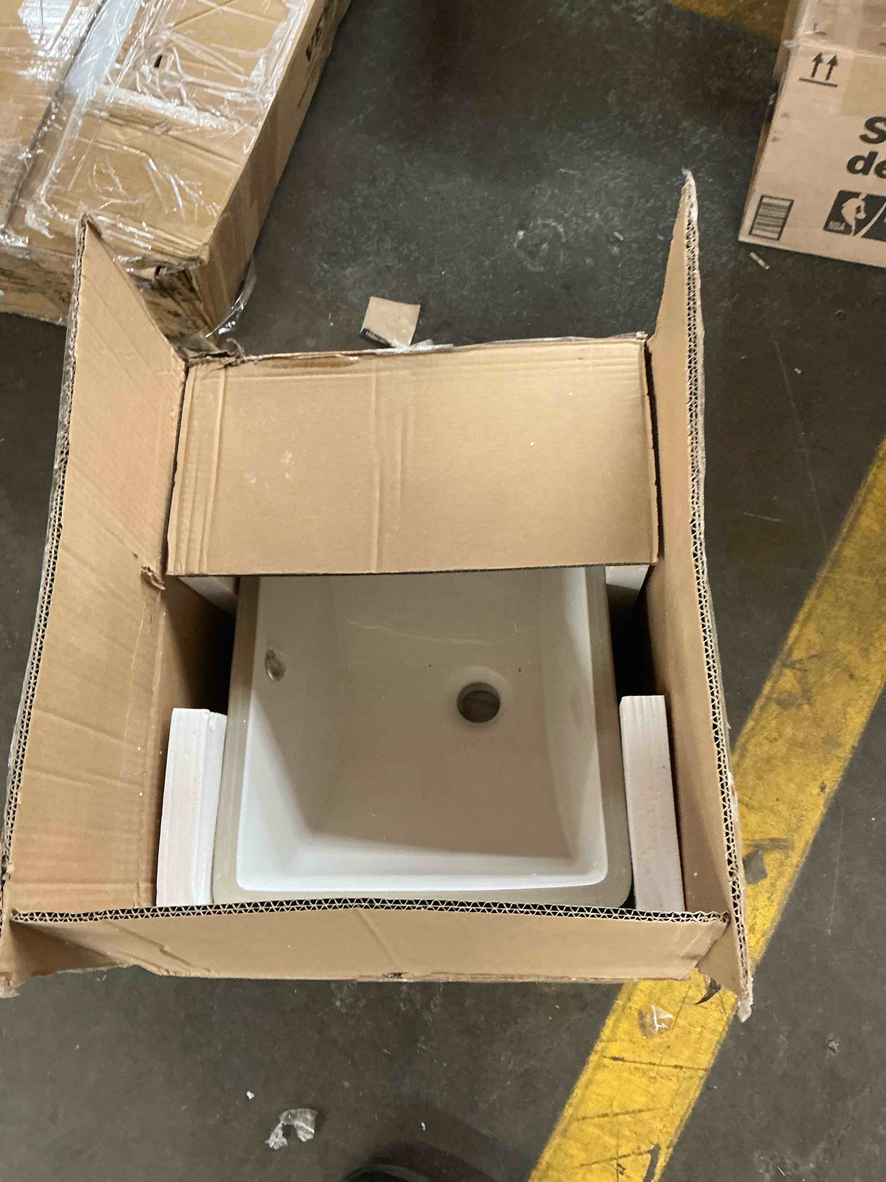 https://s3.amazonaws.com/lotting-images-prod/EmanualPiazza/PNK3878871_1776791715421.jpeg