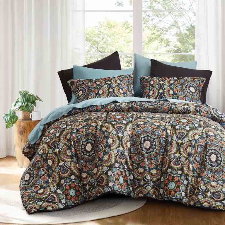 Regency Heights Queen Size Comforter Set, 9-Piece Bed in a Bag Queen, Black Bedding Comforter Set with Comforter, Flat Sheets, Fitted Sheets with Side Pockets