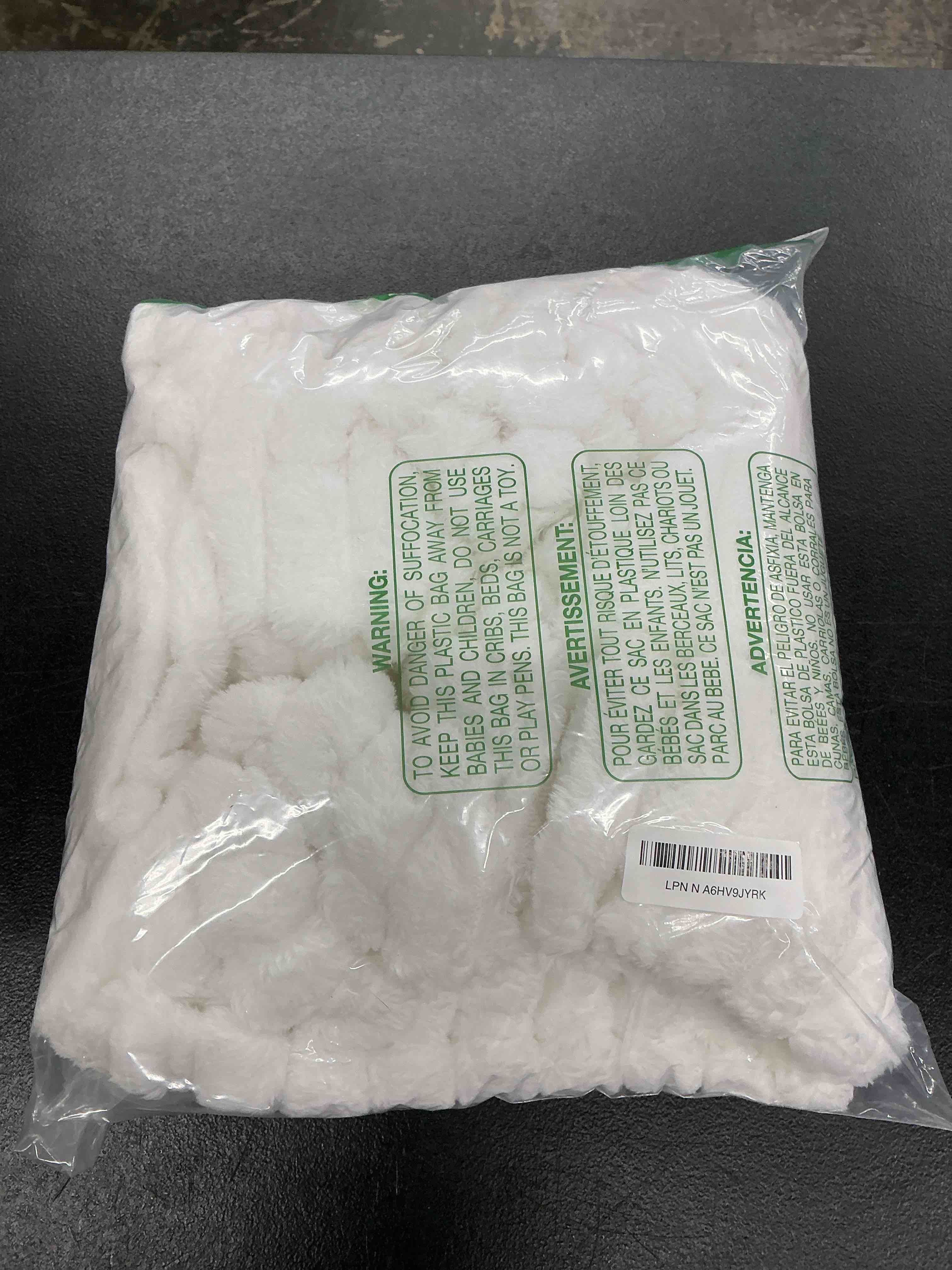 Condition photo showing Good Condition for newcosplay super soft throw blanket white premium silky flannel fleece 3d ribbed jacquard lightweight bed blanket all season use (white ribbed, throw(50"x60")) white ribbed throw(50"x60")