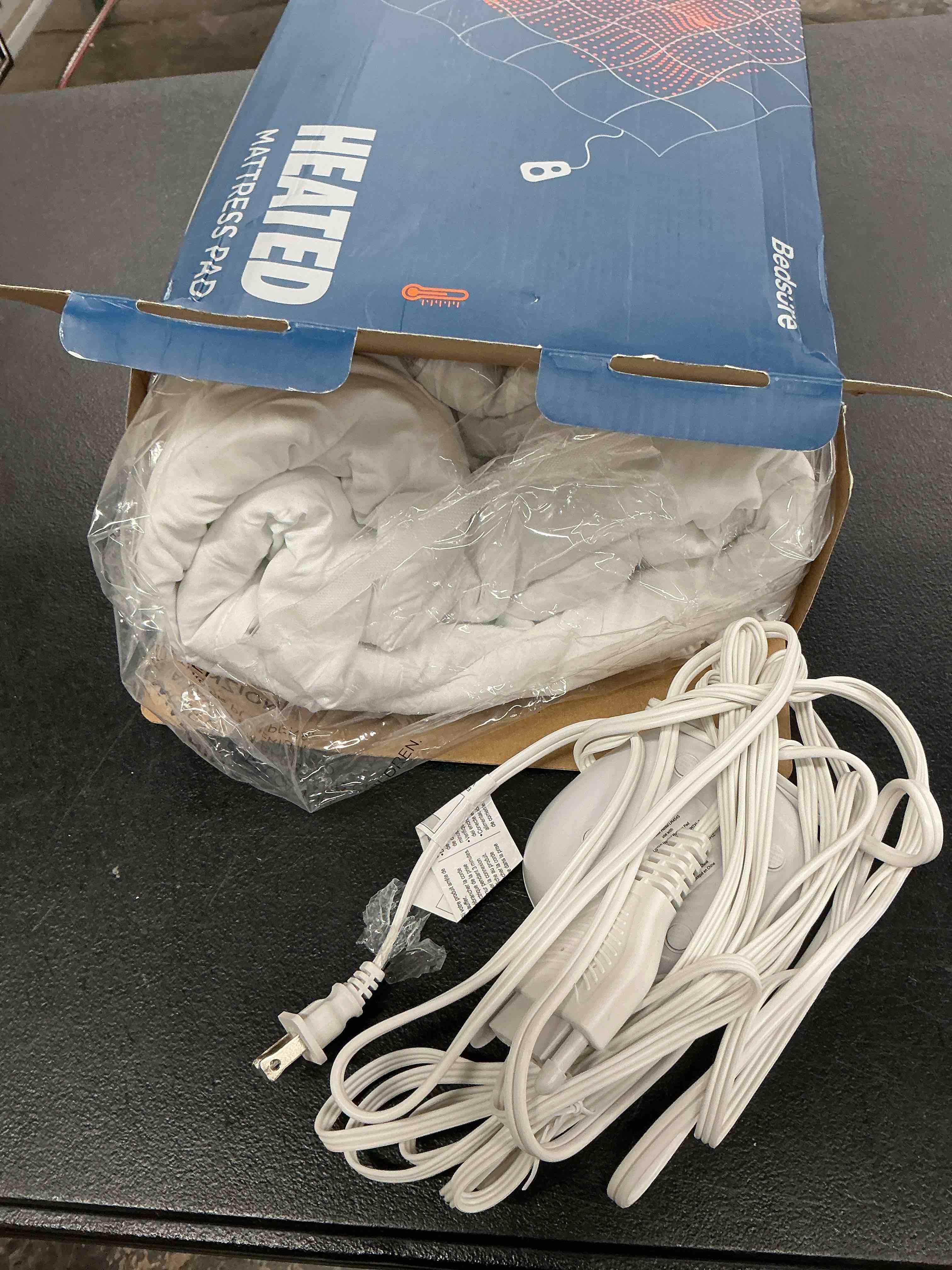 Condition photo showing Good Condition for bedsure heated mattress pad twin - bed warmer with memory & preheat functions, 12-hour auto off & 10 heat settings, single controller, fast heating, brushed electric mattress pad twin, 39"x75" twin diamond quilted