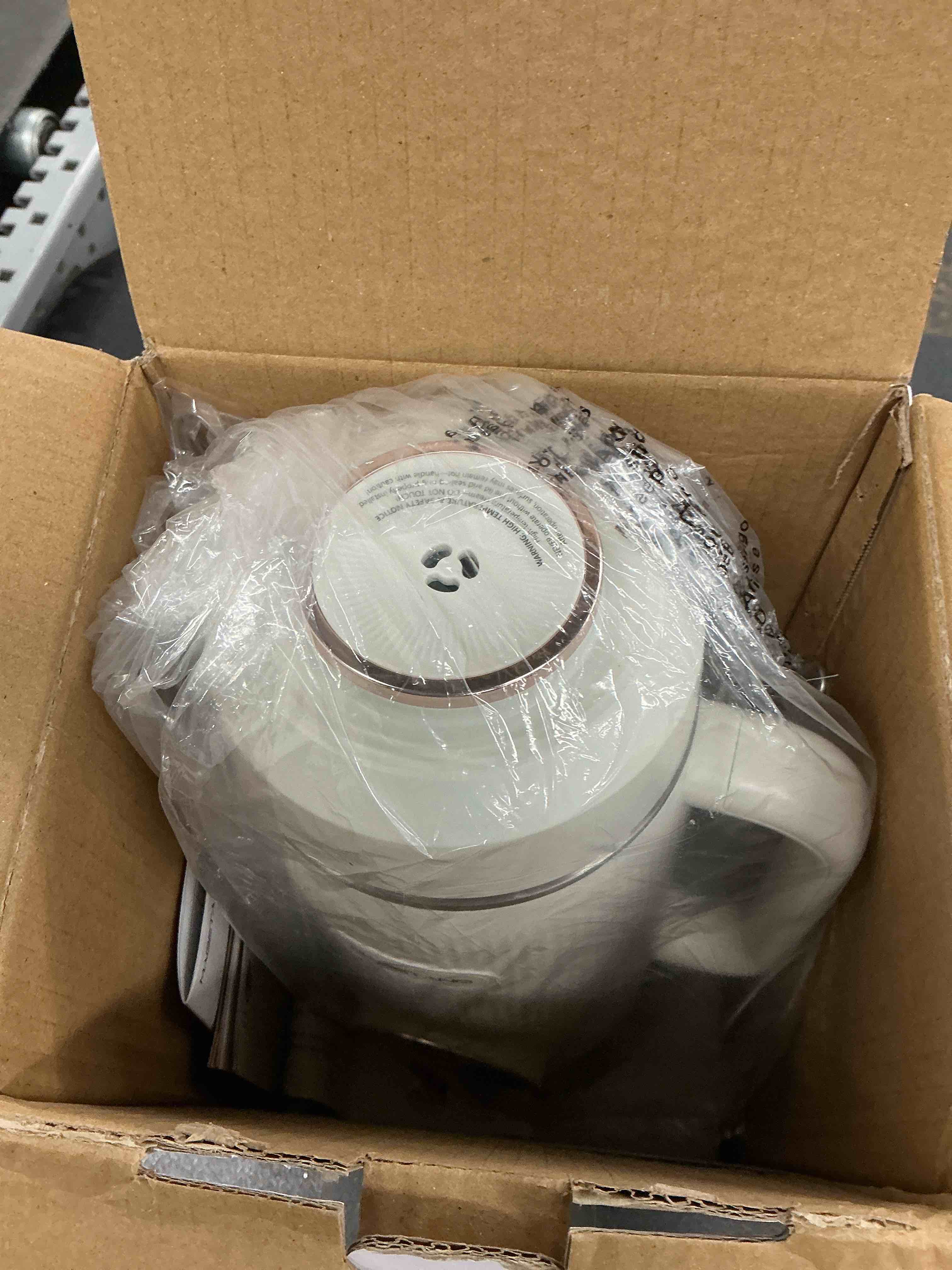 Condition photo showing Good Condition for 7 in 1 nut milk maker machine 28oz automatic milk maker for homemade coconut, oat, soy, plant-based milk, juice with 18h delay start/6h keep warm/self cleaning (cream)