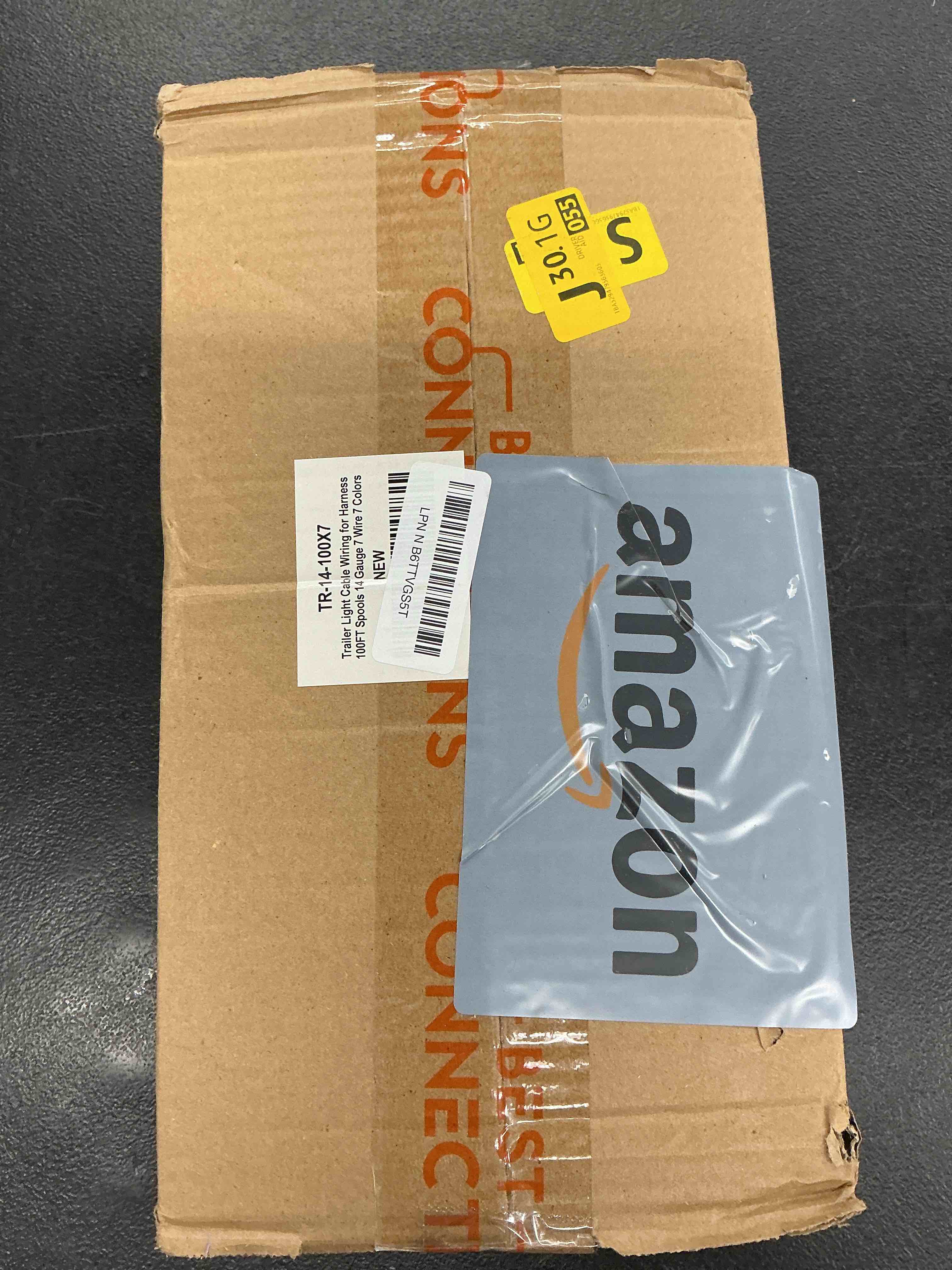Condition photo showing New/Like New for best connections 14 gauge automotive primary wire (100ft each – 7 color bundle set)– durable primary/remote, power/ground electrical wire for trailer, car audio, lighting circuits – 700ft total 14 gauge 7 roll (100 feet)