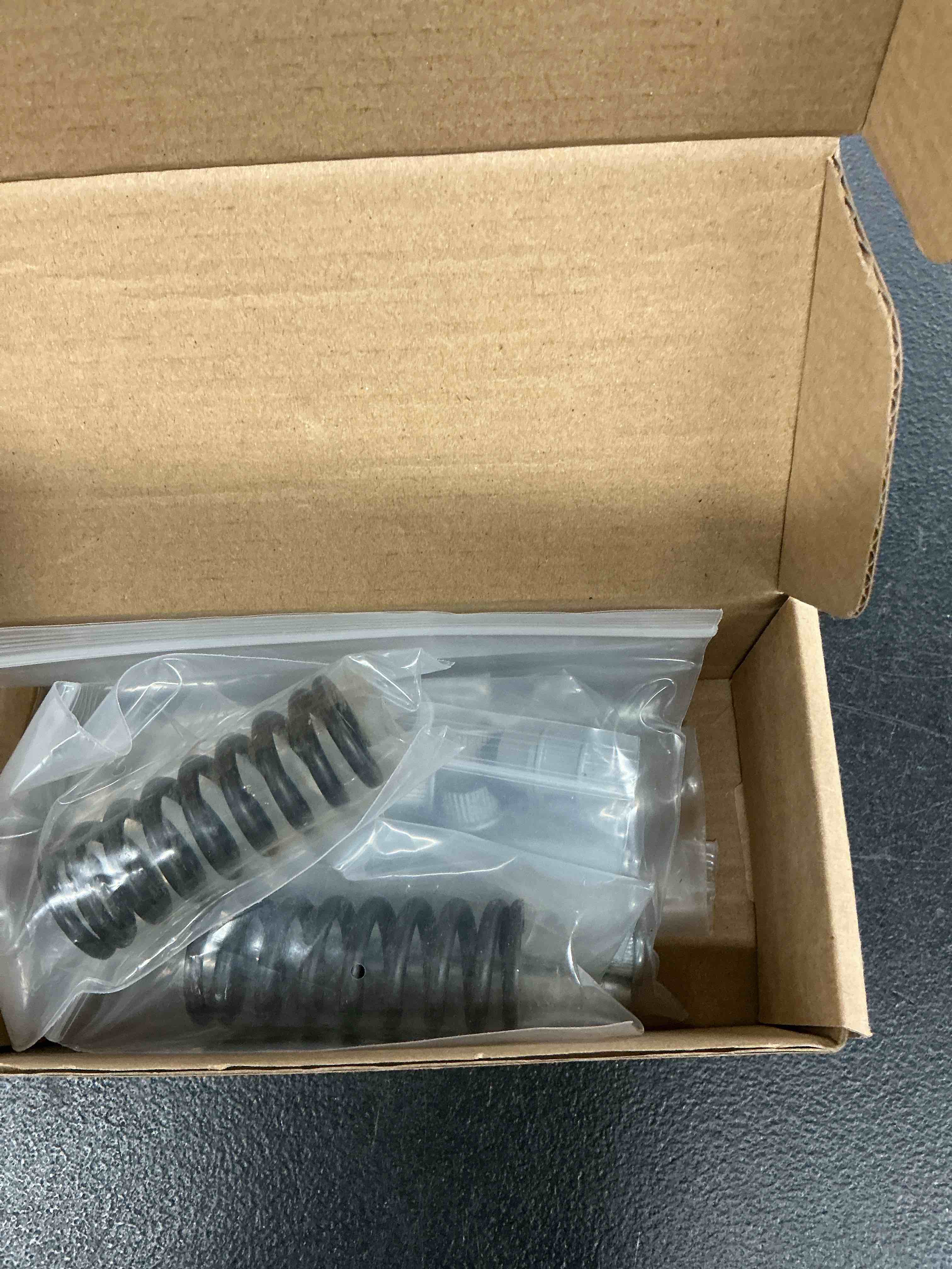 https://s3.amazonaws.com/lotting-images-prod/EmanualPiazza/PNK4007250_1775845471671.jpeg