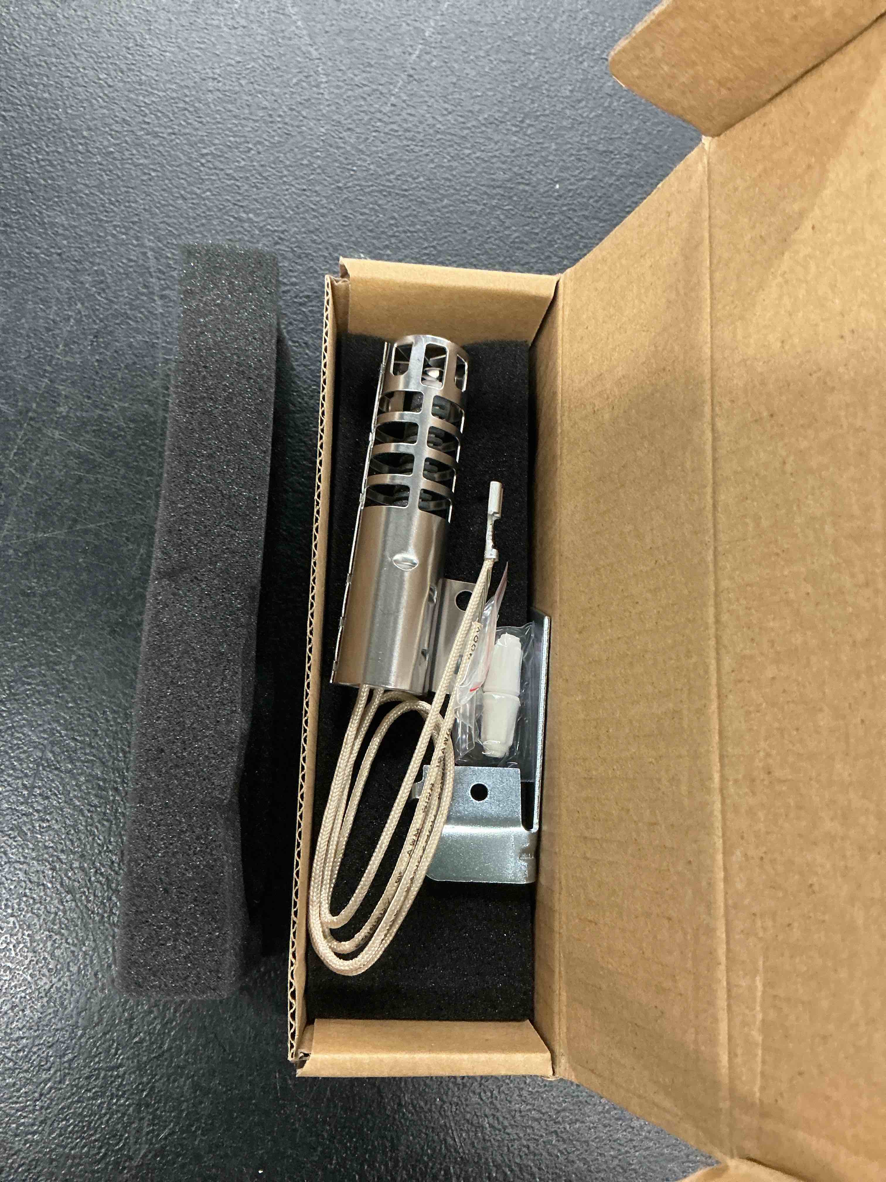 https://s3.amazonaws.com/lotting-images-prod/EmanualPiazza/PNK4008965_1776883605855.jpeg