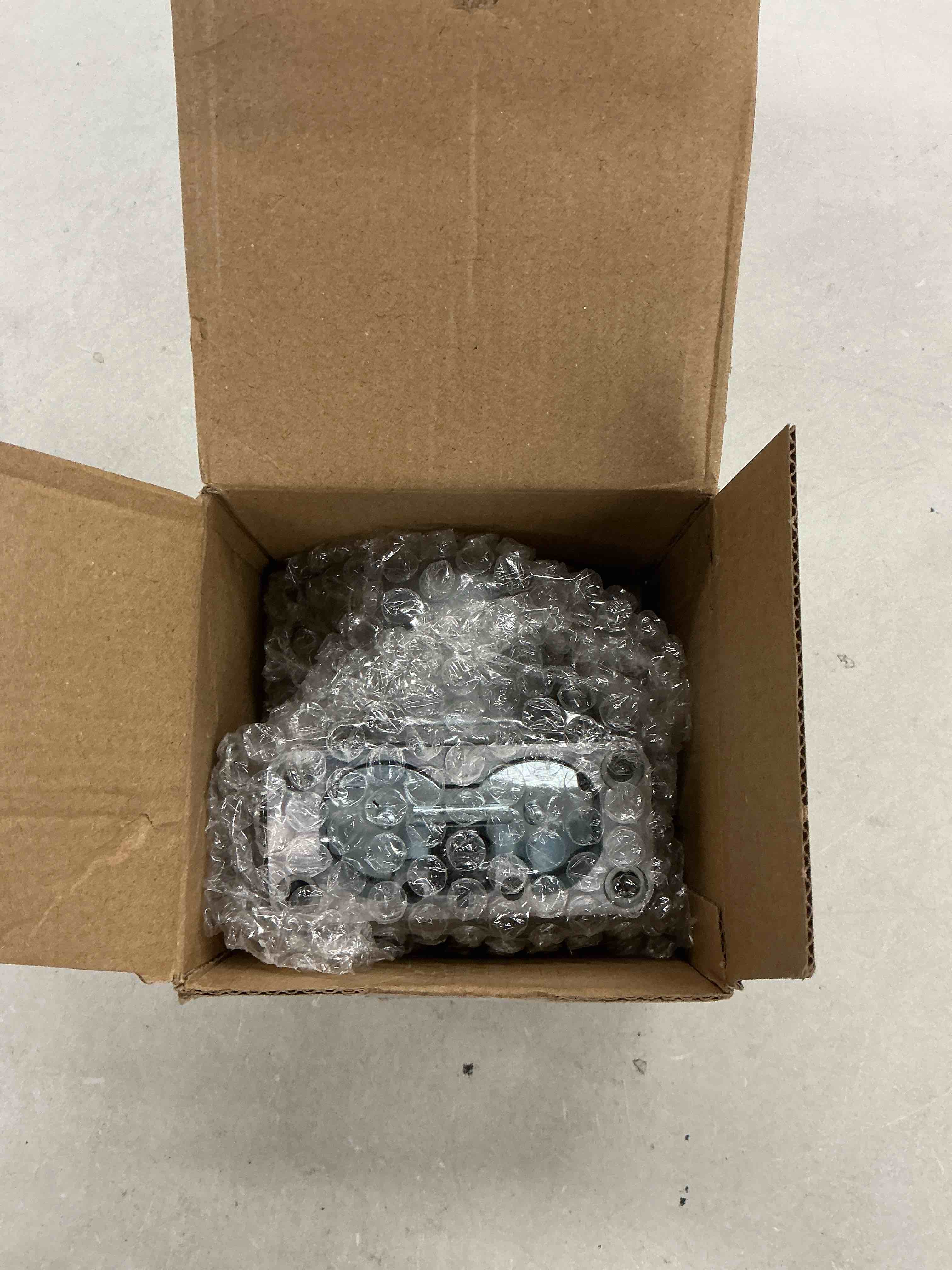 https://s3.amazonaws.com/lotting-images-prod/EmanualPiazza/PNK4009483_1777061314998.jpeg