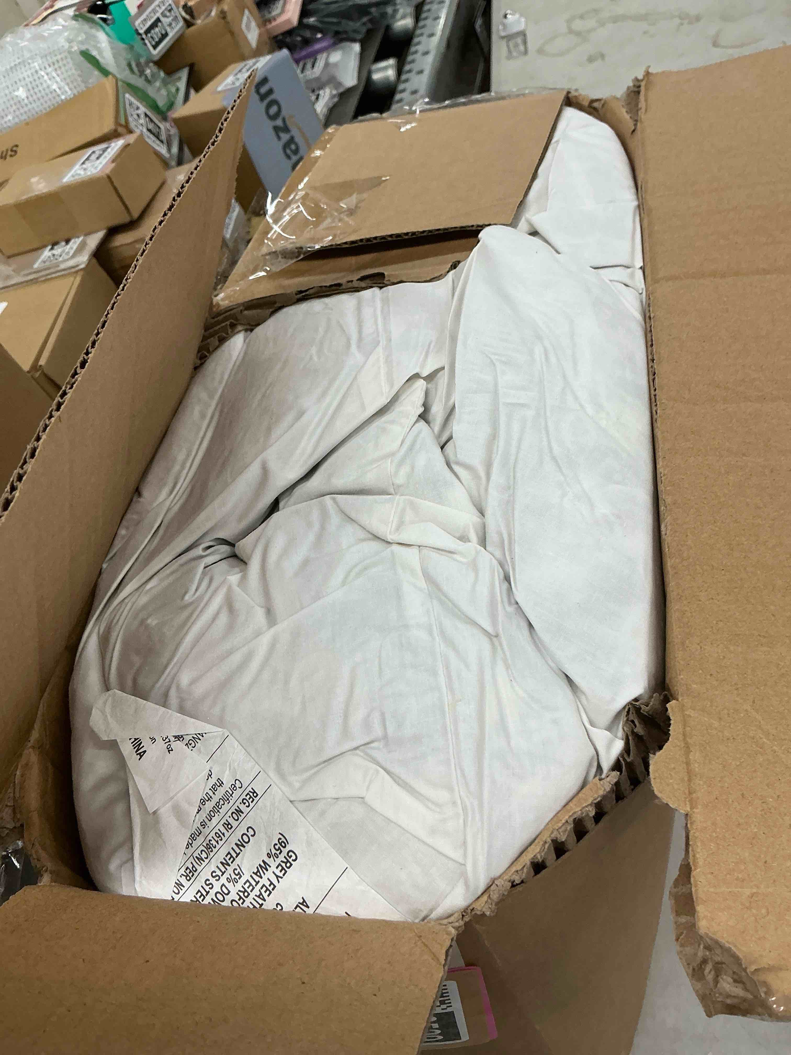 https://s3.amazonaws.com/lotting-images-prod/EmanualPiazza/PNK4009704_1777306775475.jpeg