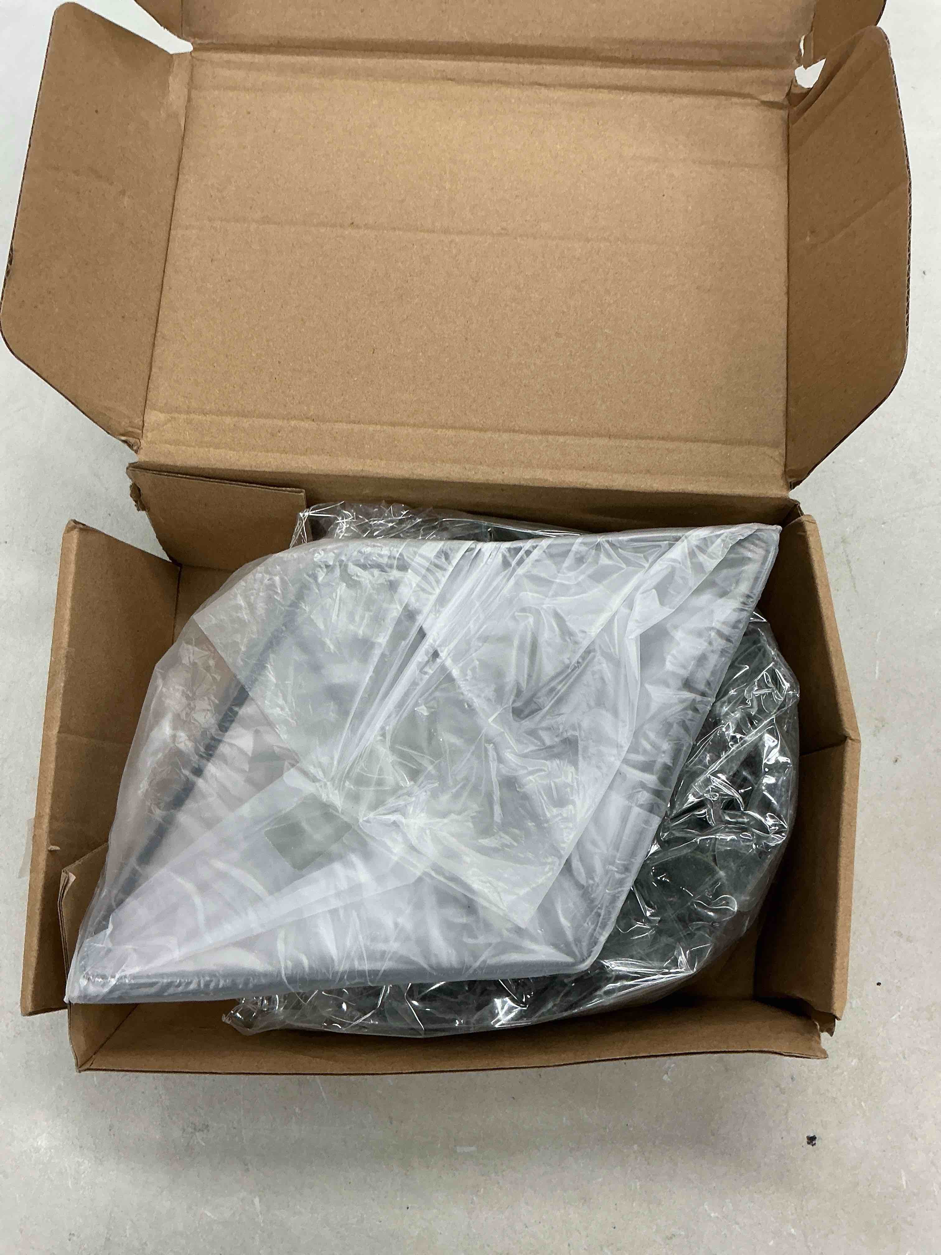 https://s3.amazonaws.com/lotting-images-prod/EmanualPiazza/PNK4010871_1777555870818.jpeg