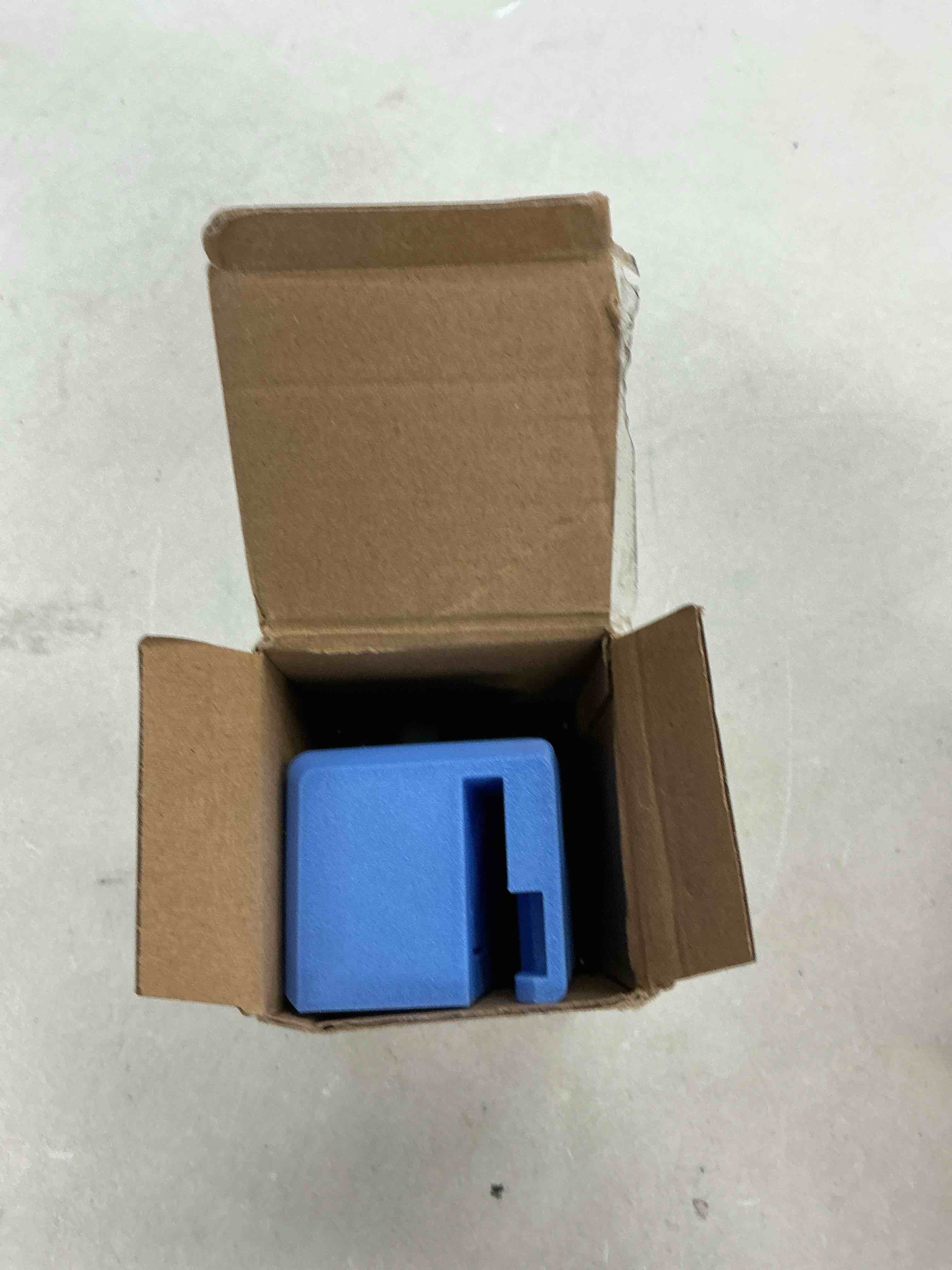 https://s3.amazonaws.com/lotting-images-prod/EmanualPiazza/PNK4011135_1777573440132.jpeg