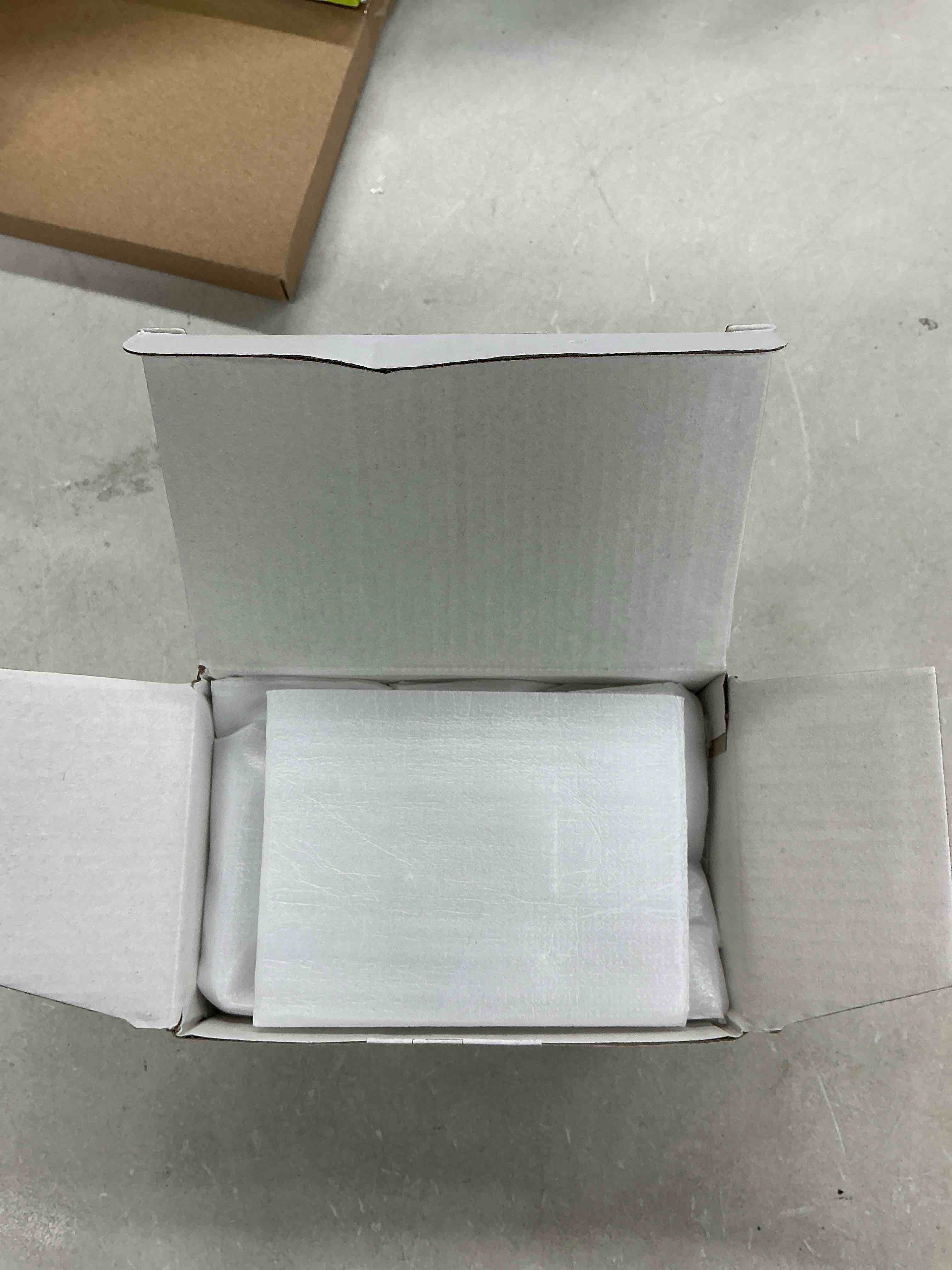 https://s3.amazonaws.com/lotting-images-prod/EmanualPiazza/PNK4011231_1777580474755.jpeg