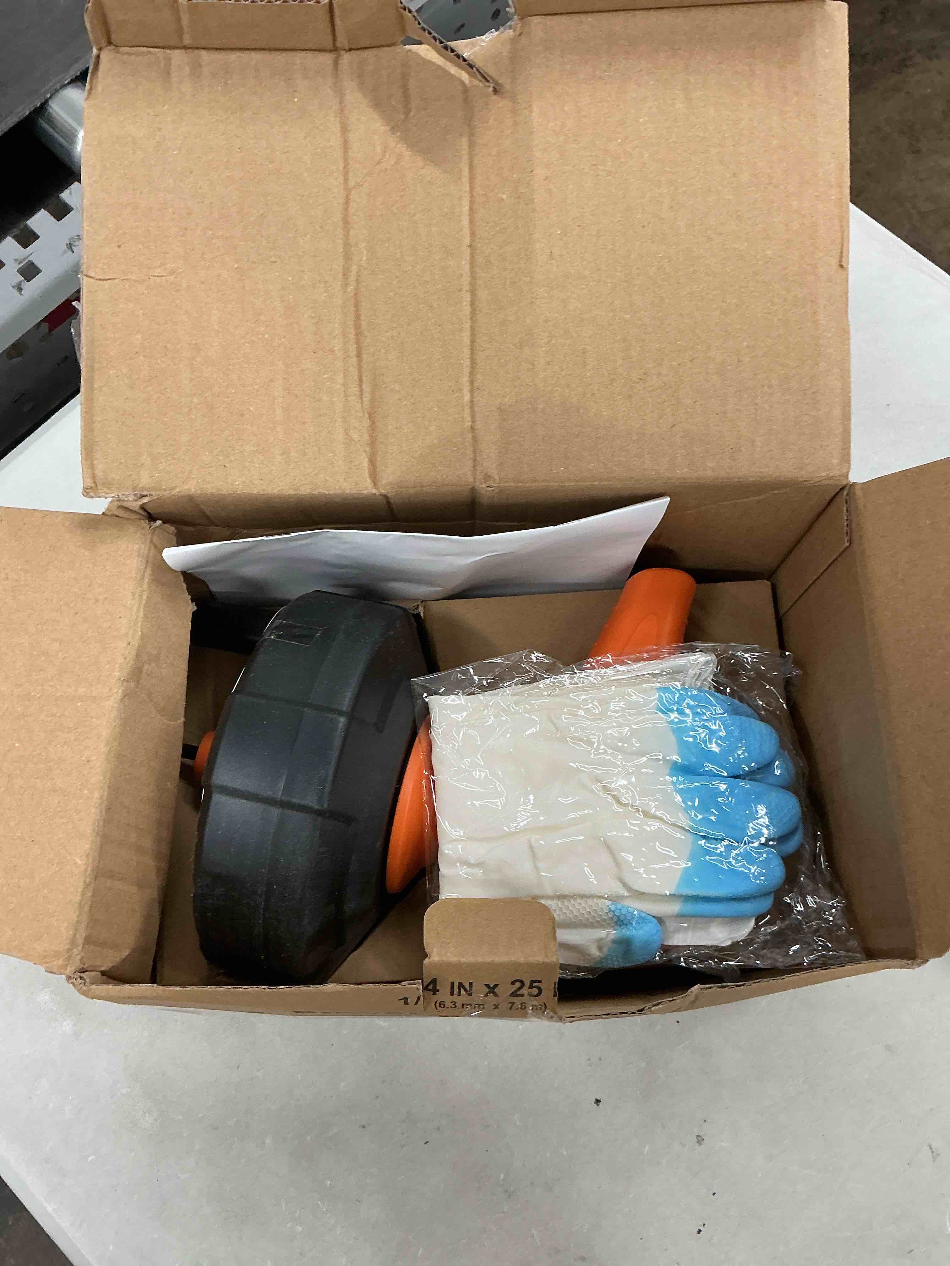 https://s3.amazonaws.com/lotting-images-prod/EmanualPiazza/PNK4011350_1777642472006.jpeg