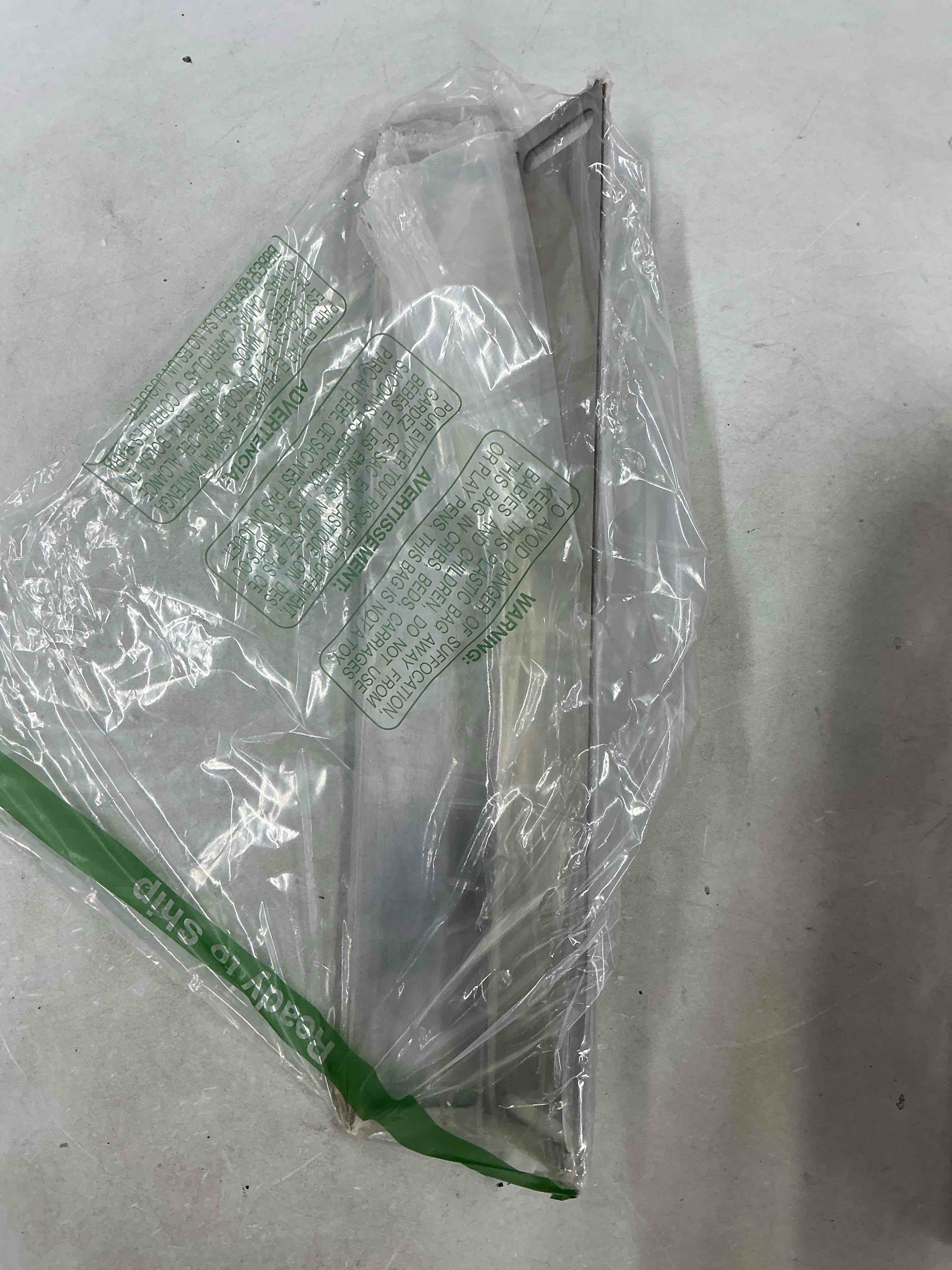 Condition photo showing Good Condition for 16 1/2” x 4” bbq gas grill replacement parts, grill heat plates shield heat tent for charbroil 463211514, 463211512, 463211513, bbq grillware ggpl-2100, ggpl2100, smoke canyon gr2034205-sc-00 4pcs