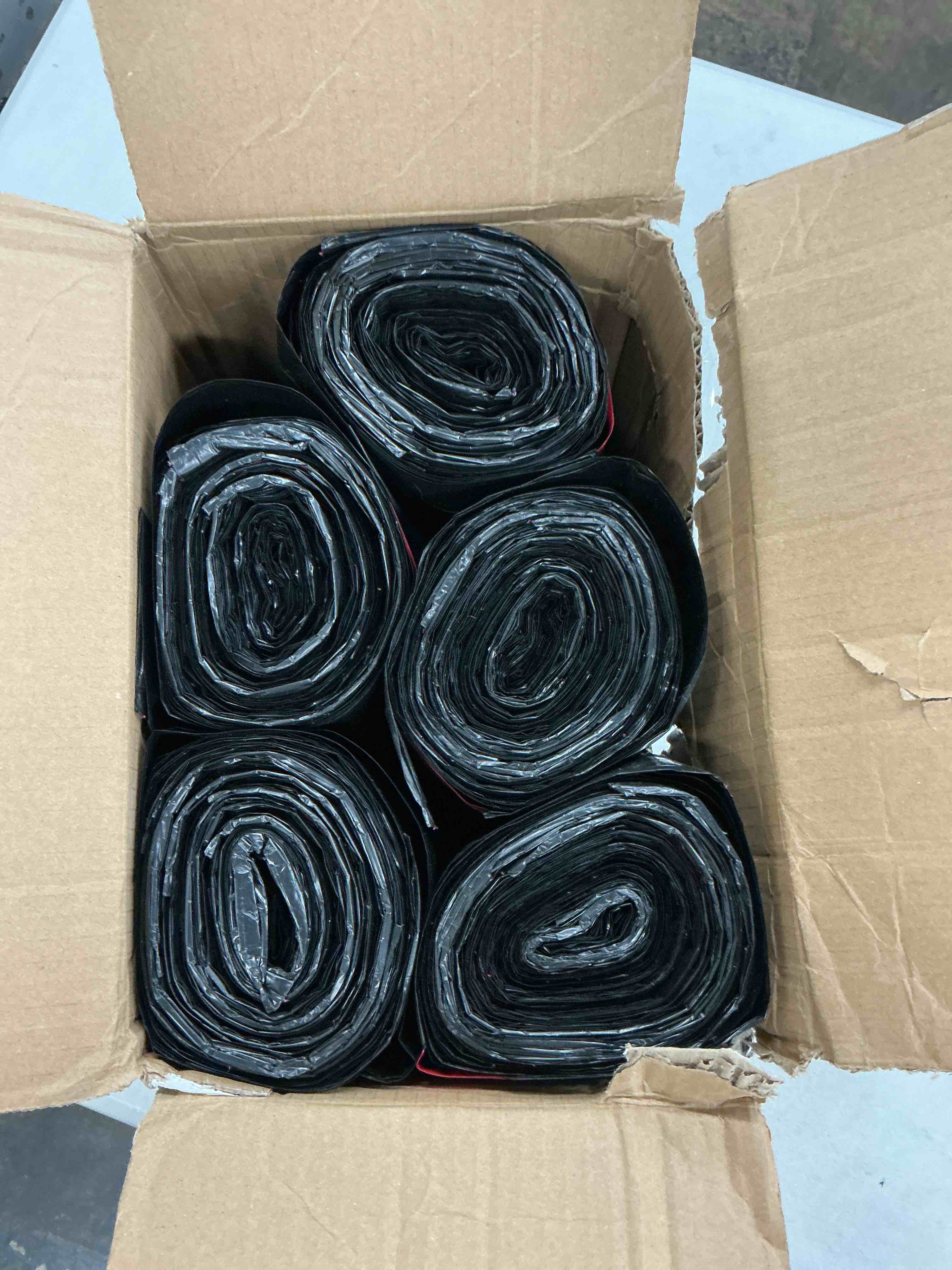 https://s3.amazonaws.com/lotting-images-prod/EmanualPiazza/PNK4011443_1777650474408.jpeg