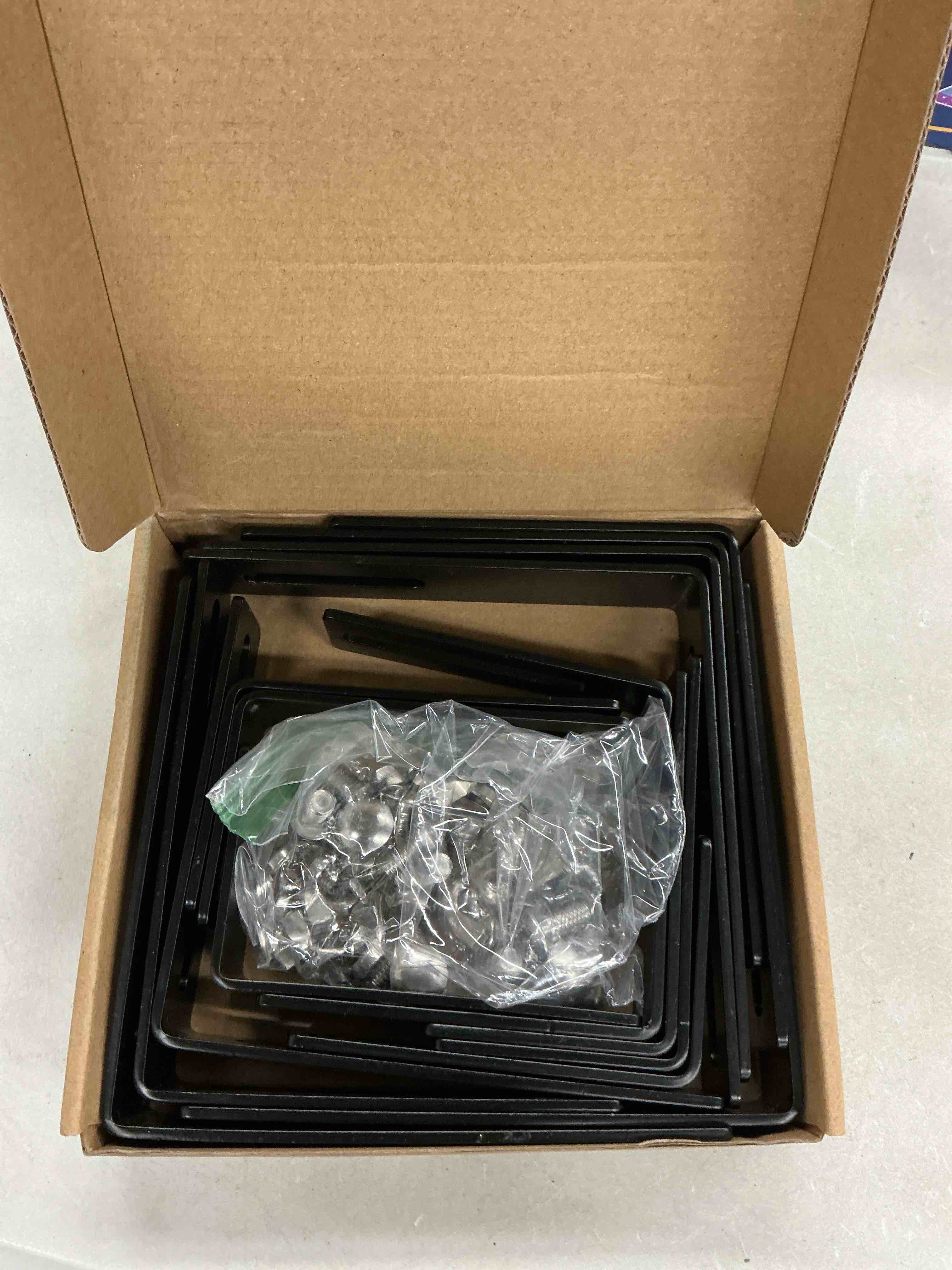 https://s3.amazonaws.com/lotting-images-prod/EmanualPiazza/PNK4011732_1777903919991.jpeg