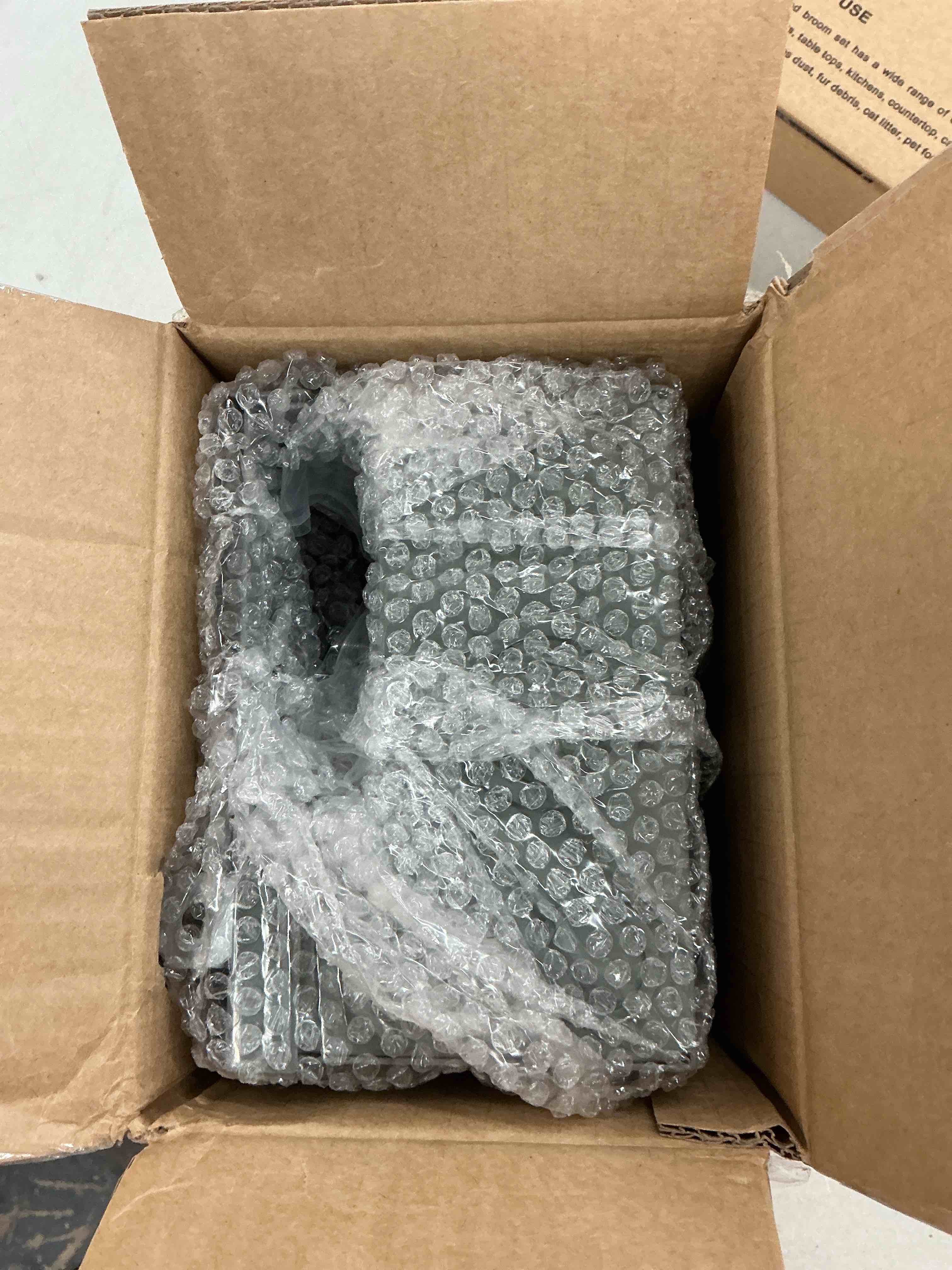 https://s3.amazonaws.com/lotting-images-prod/EmanualPiazza/PNK4011742_1777907104586.jpeg