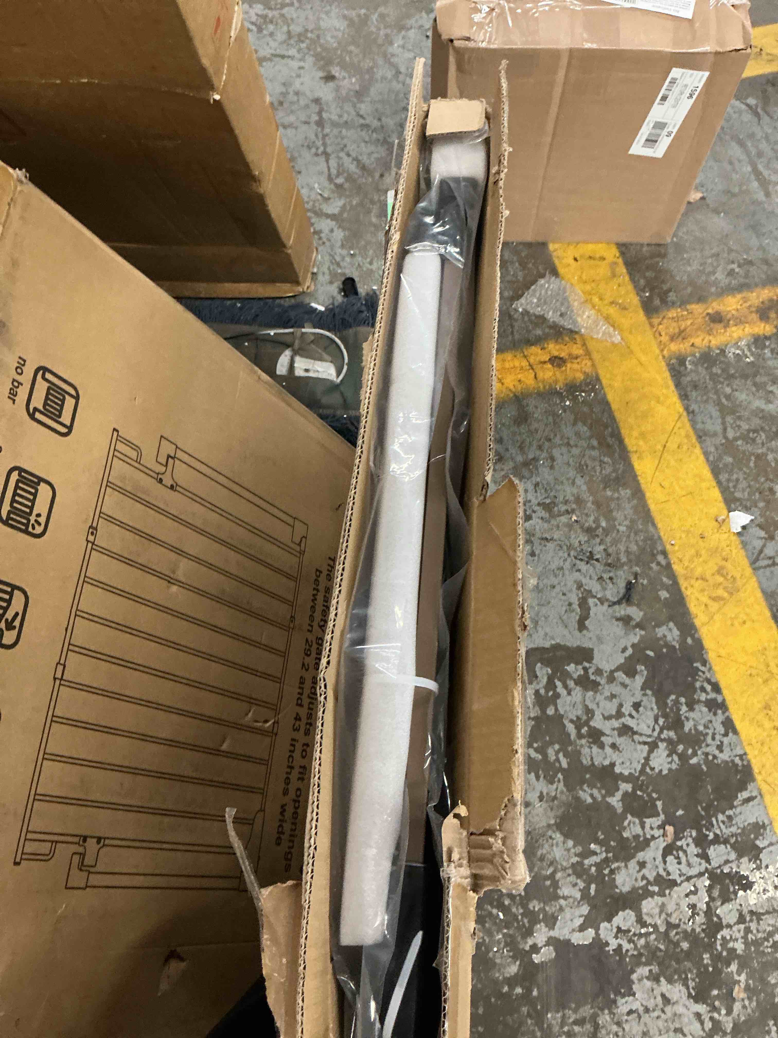 https://s3.amazonaws.com/lotting-images-prod/EmanualPiazza/PNK4012075_1777566770683.jpeg