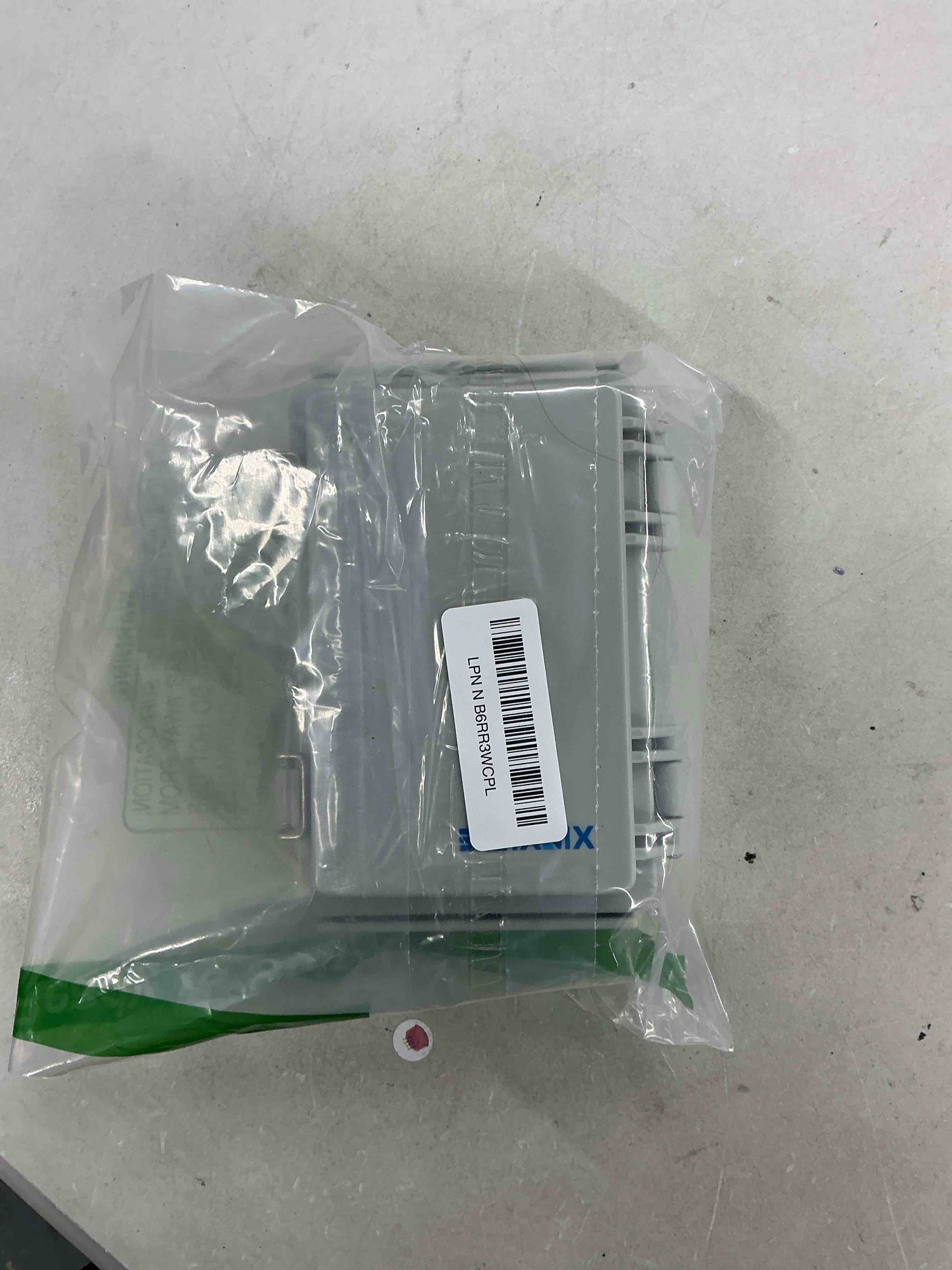 Condition photo showing Good Condition for waterproof outdoor project abs plastic junction box ip67 weatherproof dustproof enclosure with hinged cover, mounting plate,wall brackets for power project (5.9"x3.9"x2.8") 5.9"x3.9"x2.8" grey cover
