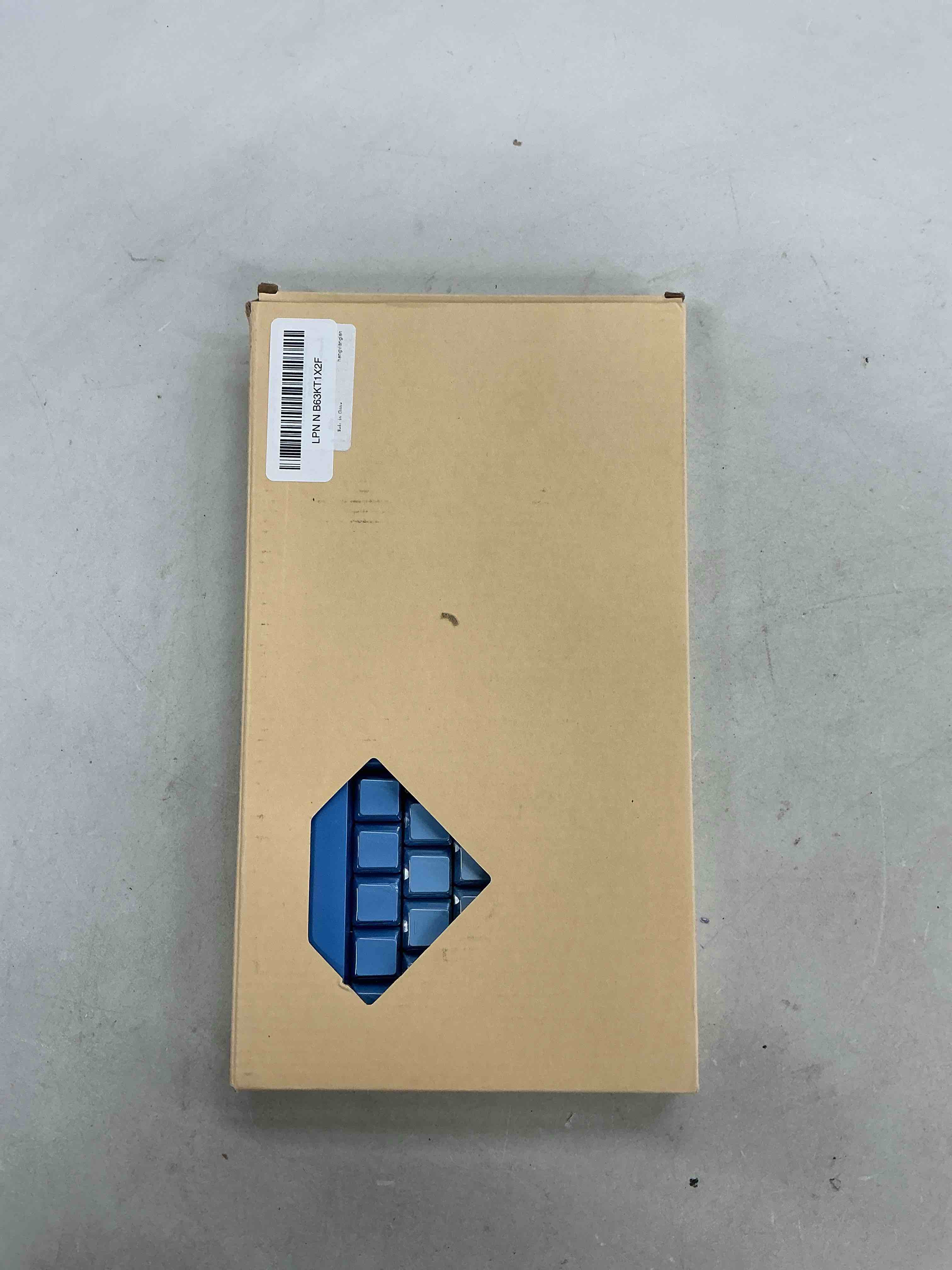 Condition photo showing New/Like New for dagaladoo blue pbt keycap set,shine through keycap 75 percent,double shot key caps,cherry profile,gradient keyboard cap,side printed keycaps for mechanical gaming keyboards(121key,only keycaps) gradient blue