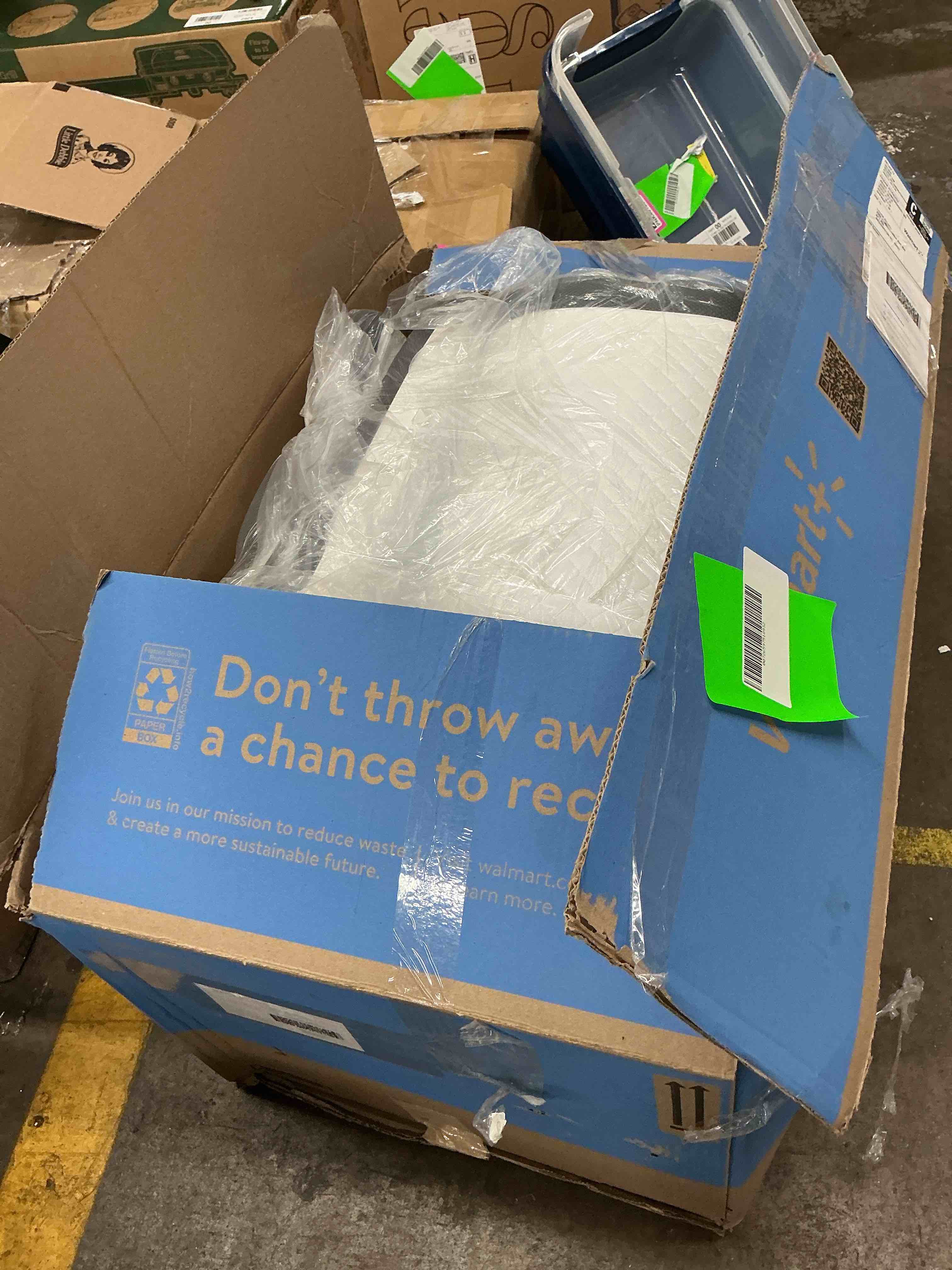 https://s3.amazonaws.com/lotting-images-prod/EmanualPiazza/PNK4016601_1776287879120.jpeg