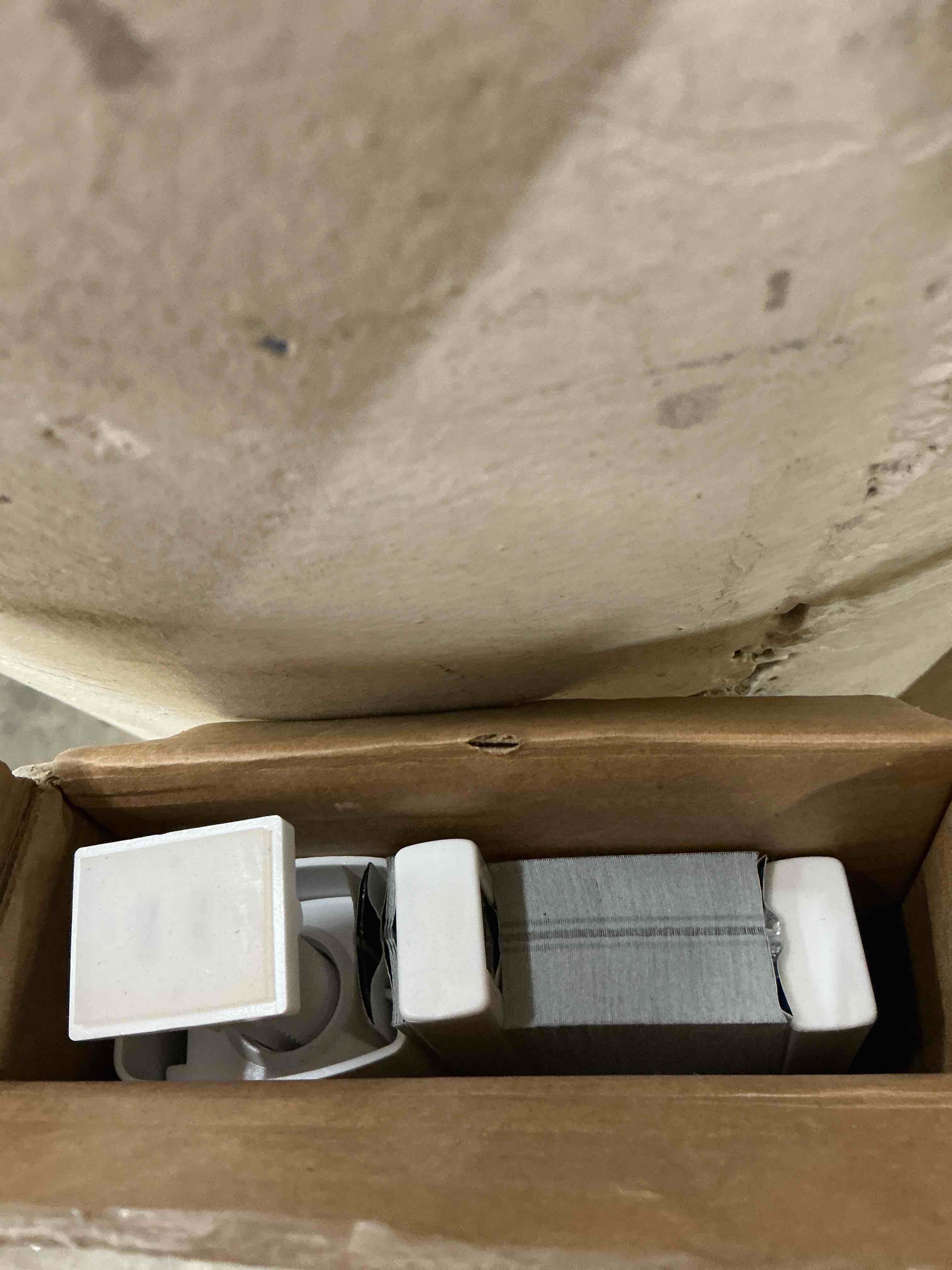 https://s3.amazonaws.com/lotting-images-prod/EmanualPiazza/PNK4016828_1776436876039.jpeg