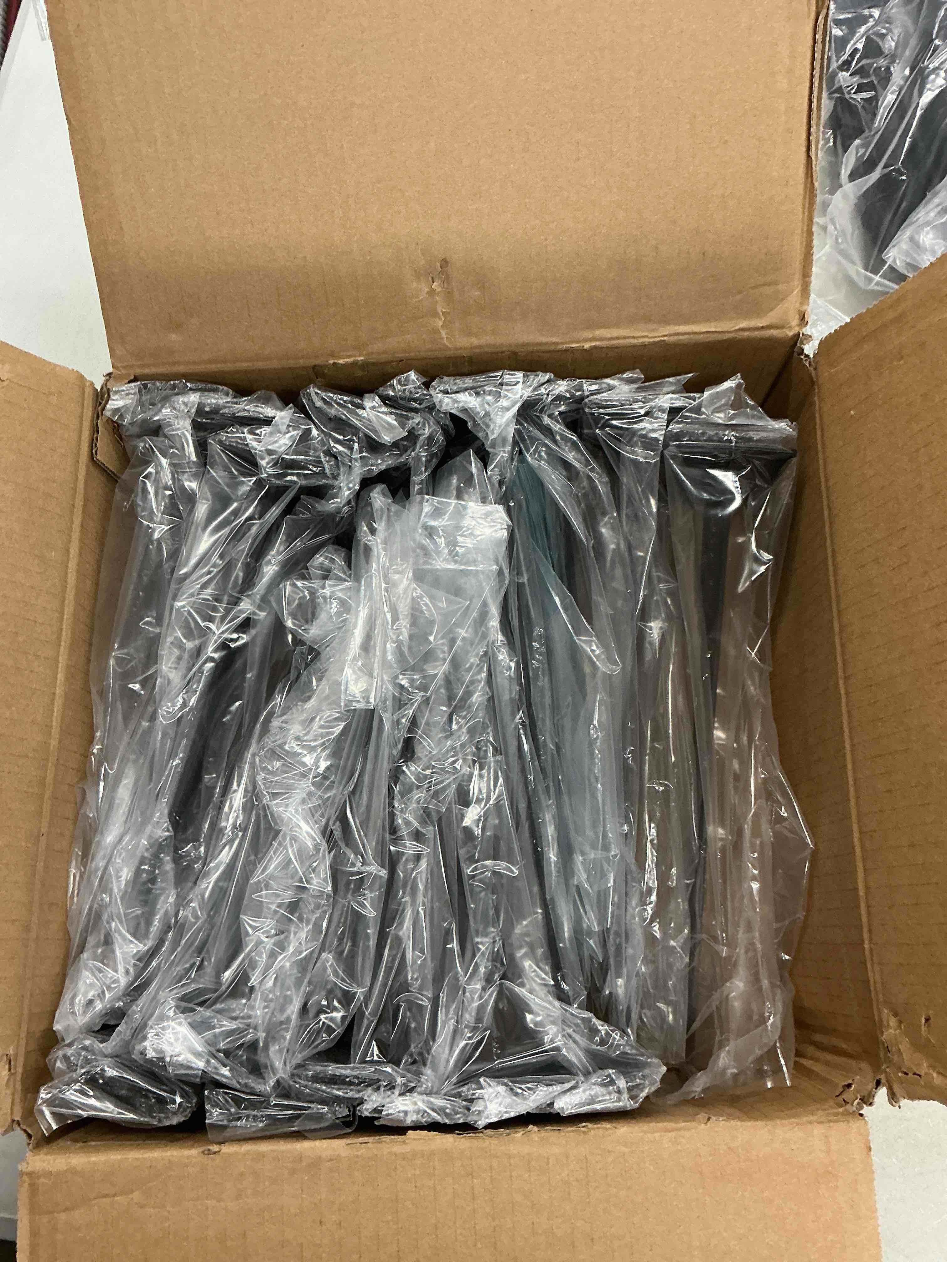 https://s3.amazonaws.com/lotting-images-prod/EmanualPiazza/PNK4017984_1776961600184.jpeg