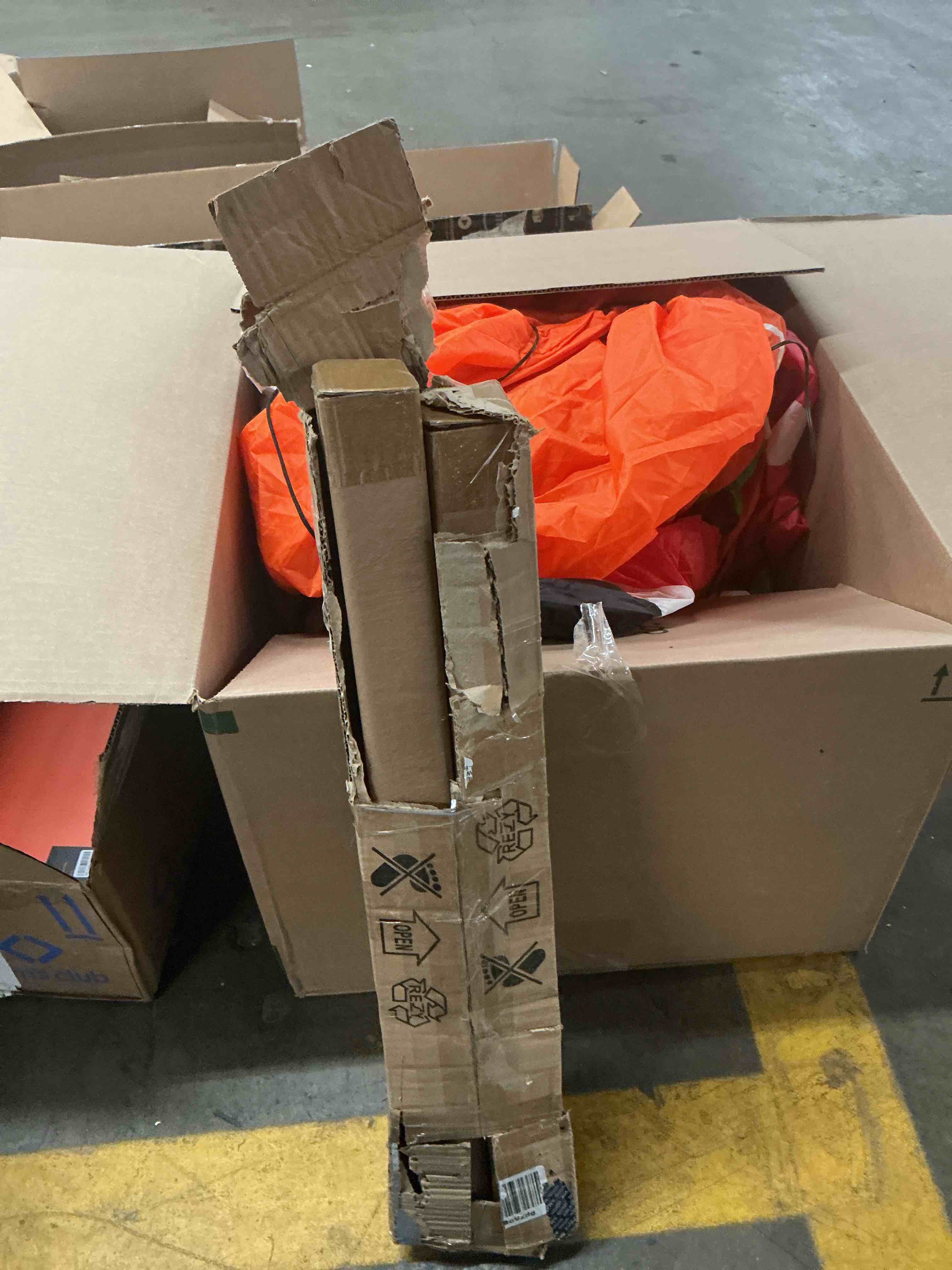 https://s3.amazonaws.com/lotting-images-prod/EmanualPiazza/PNK4018040_1778511419644.jpeg