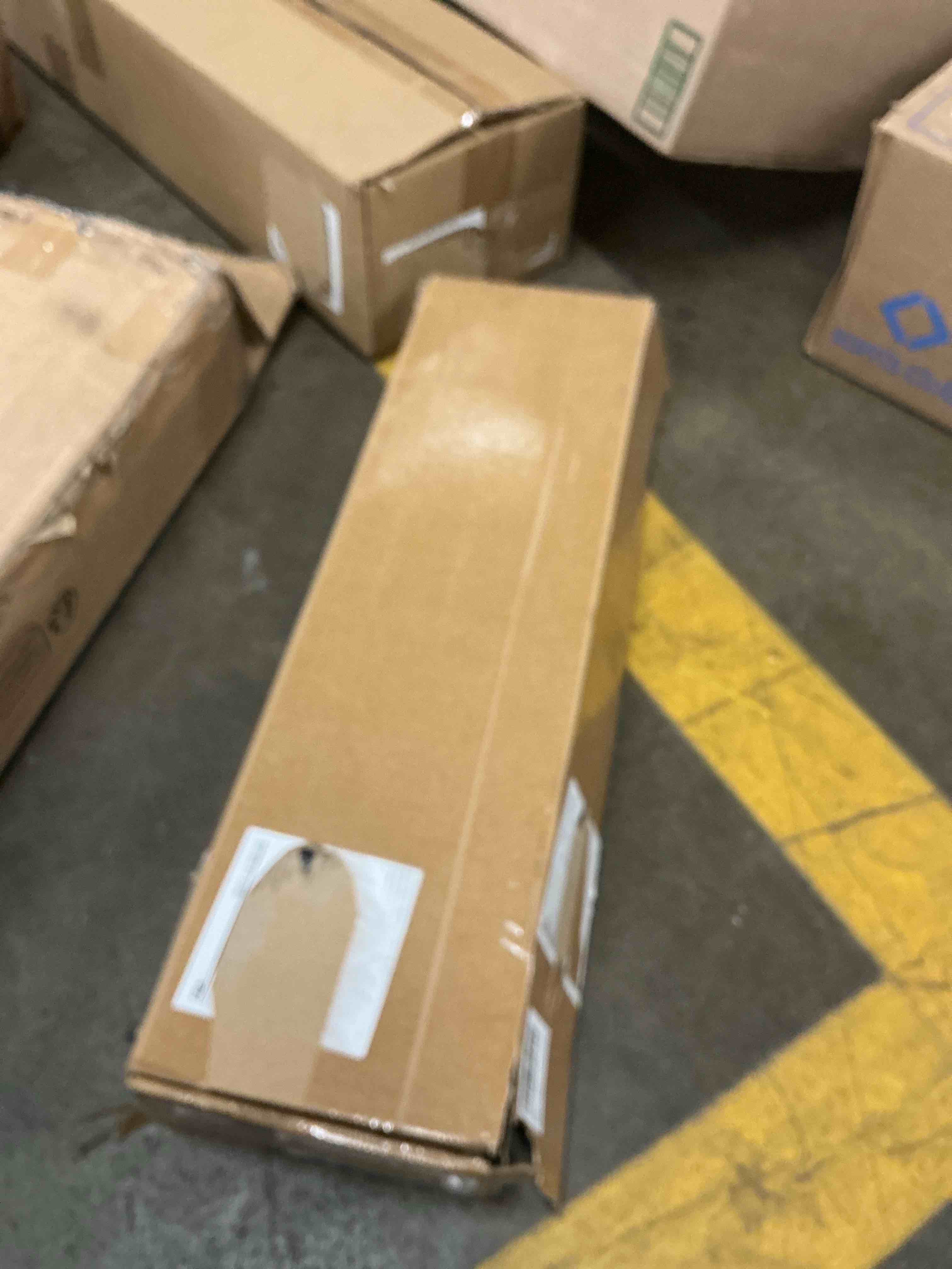 https://s3.amazonaws.com/lotting-images-prod/EmanualPiazza/PNK4018054_1778509341548.jpeg