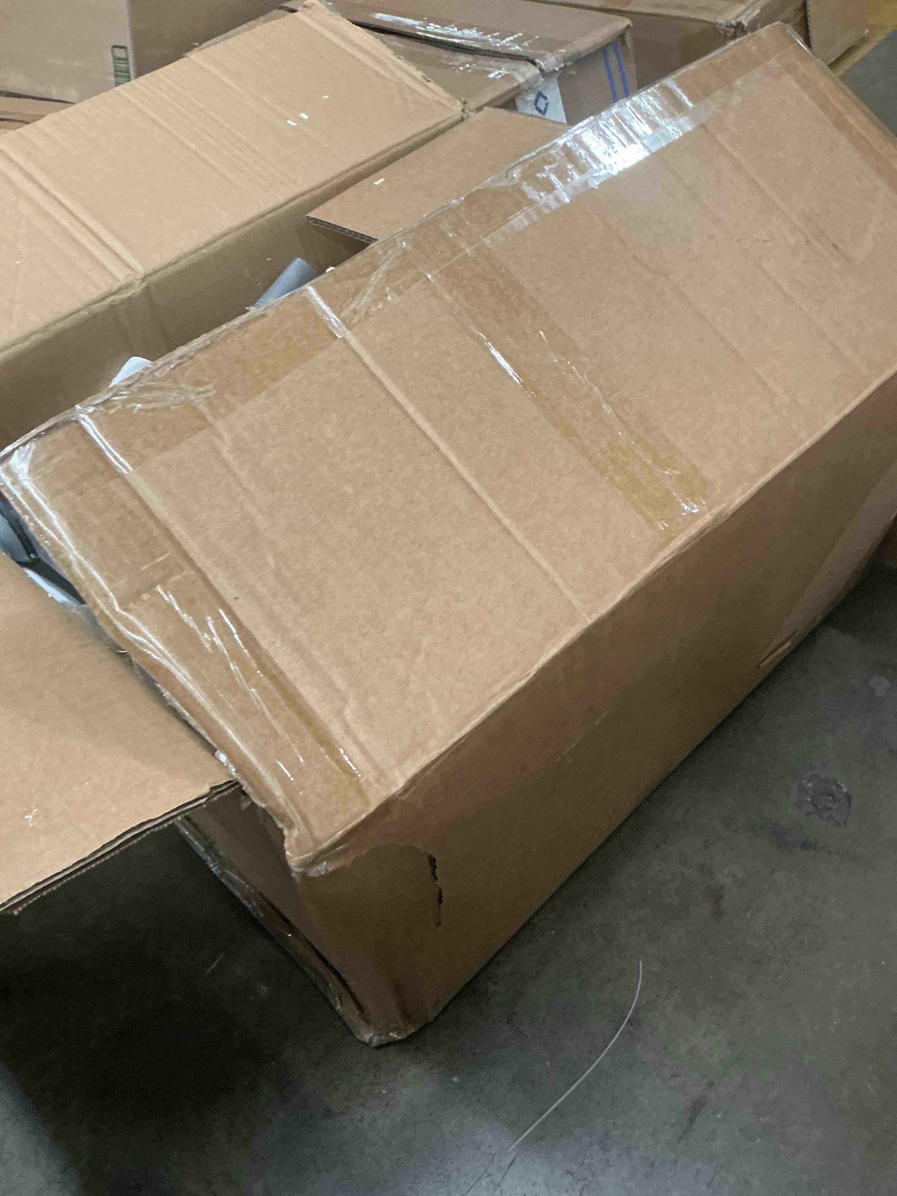 https://s3.amazonaws.com/lotting-images-prod/EmanualPiazza/PNK4018056_1778508784690.jpeg