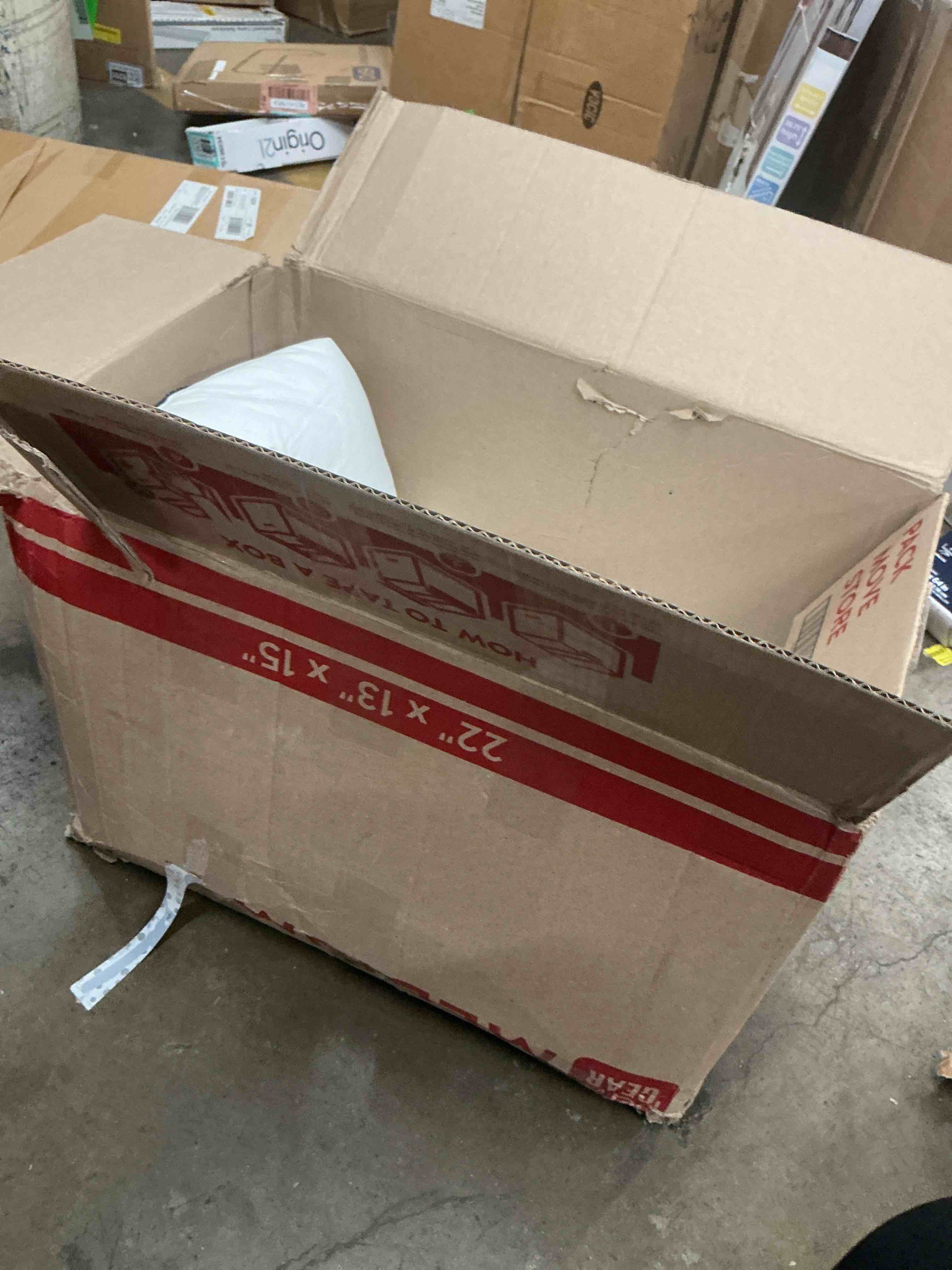 https://s3.amazonaws.com/lotting-images-prod/EmanualPiazza/PNK4018058_1778508617534.jpeg
