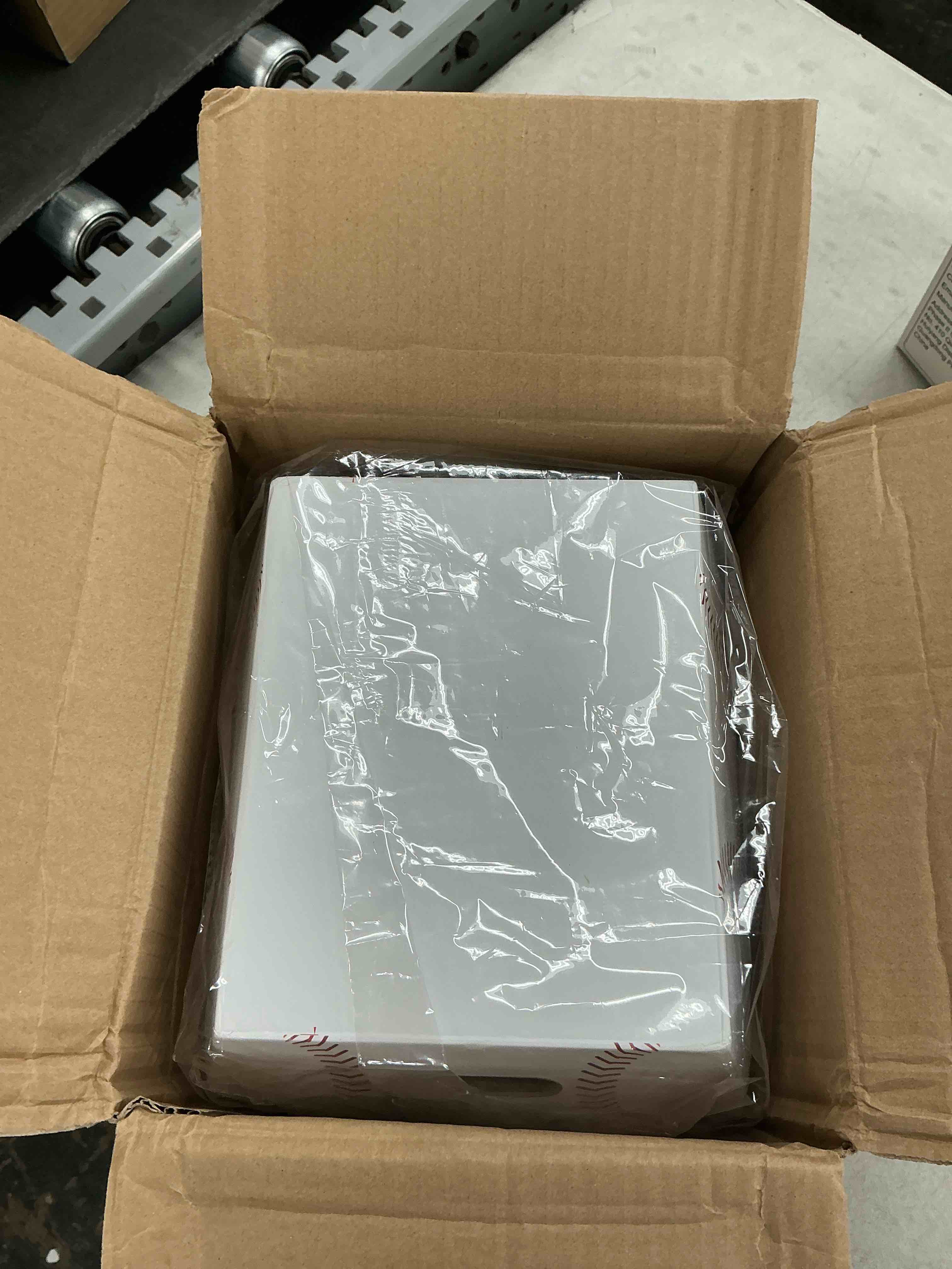 https://s3.amazonaws.com/lotting-images-prod/EmanualPiazza/PNK4018526_1779295818816.jpeg