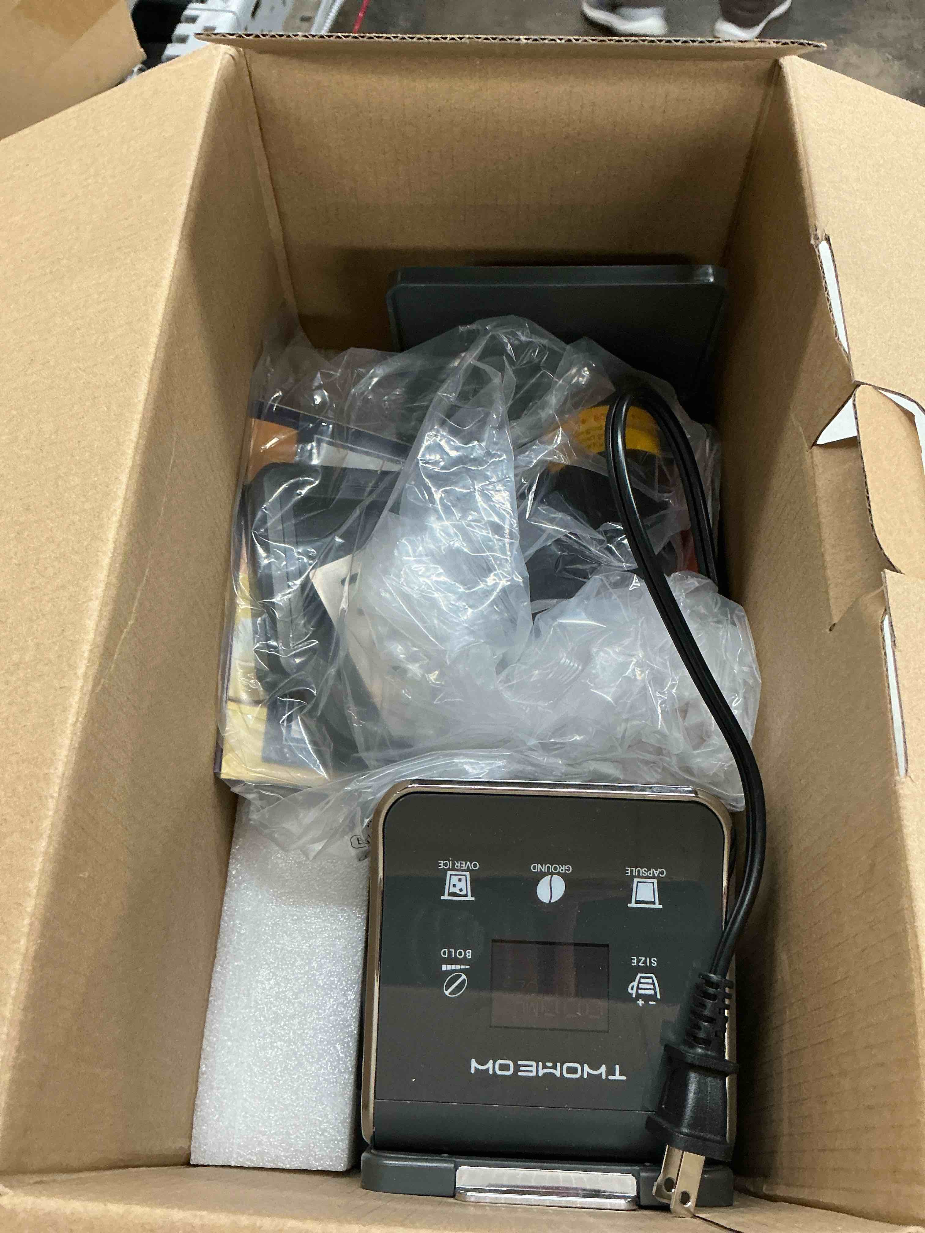 https://s3.amazonaws.com/lotting-images-prod/EmanualPiazza/PNK4018805_1779386172681.jpeg