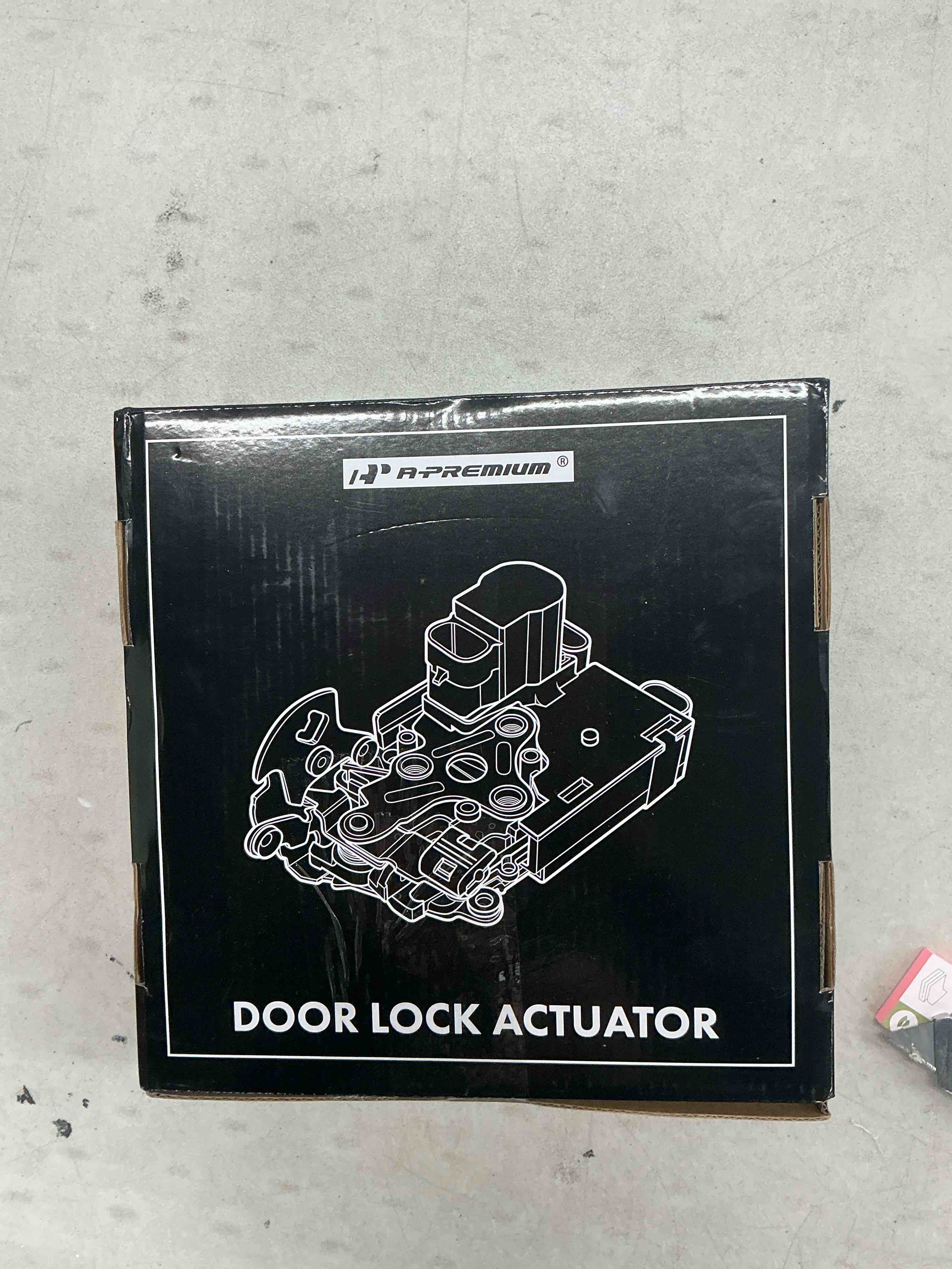 https://s3.amazonaws.com/lotting-images-prod/EmanualPiazza/PNK4019042_1779895472373.jpeg