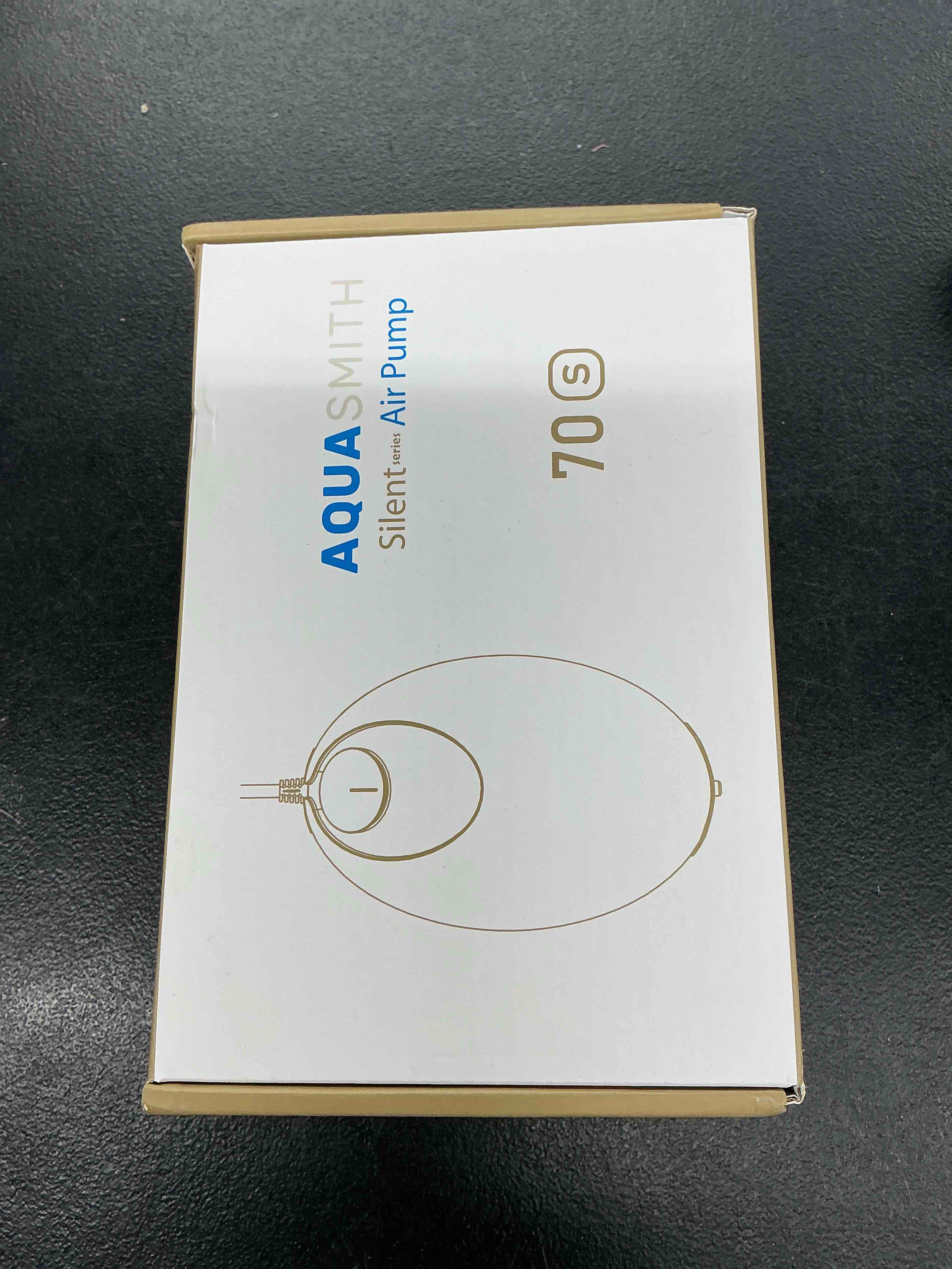 Condition photo showing Good Condition for 1w ultra quiet aquarium air pump, aquarium aerator adjustable airflow, single hole suitable for 20 to 40 gph fish tank 1 w single hole? applies to 0-40 gallon?