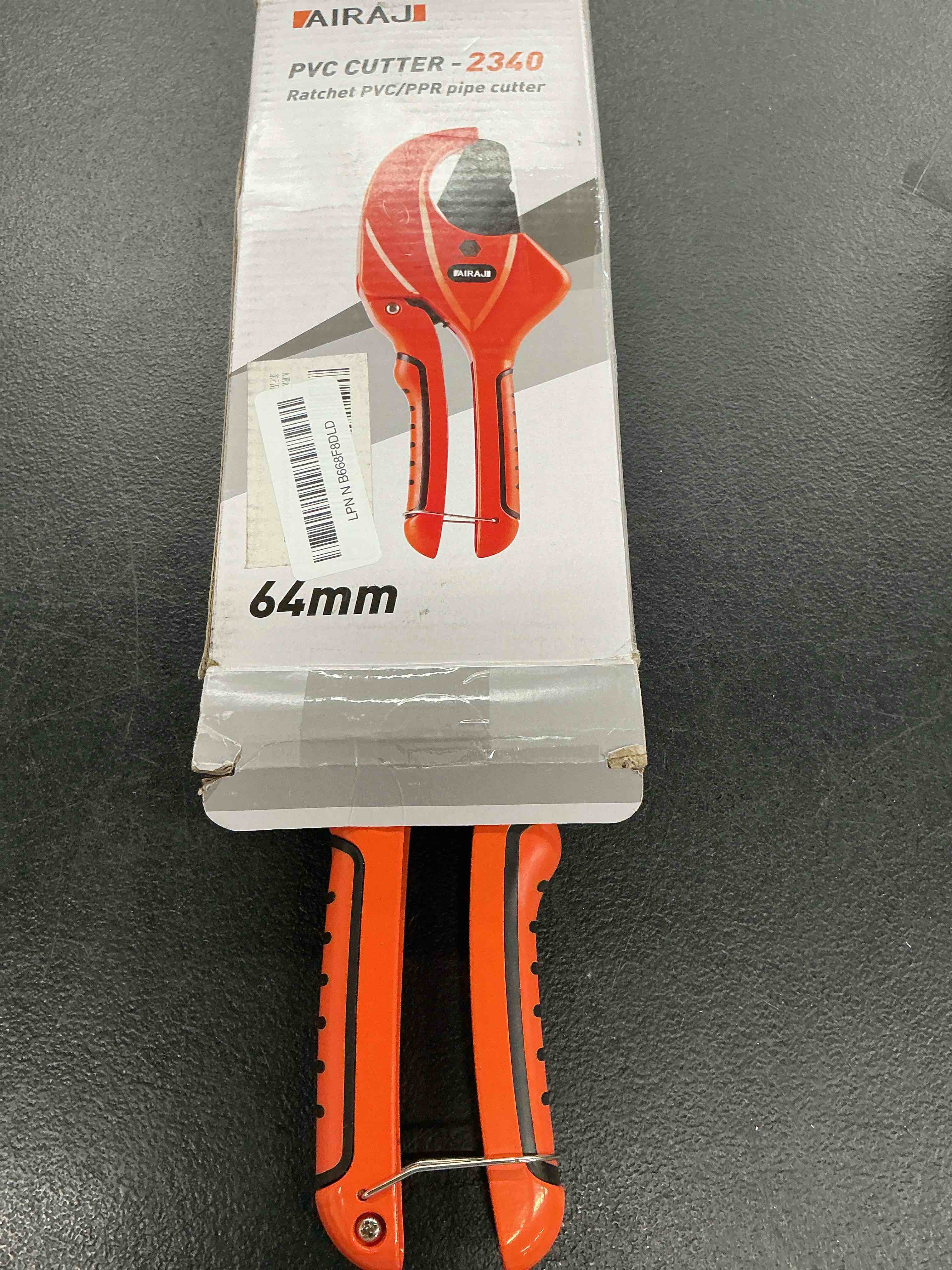 Condition photo showing Good Condition for airaj ratchet pvc pipe cutter,cuts up to 2-1/2"pex,pvc,ppr and plastic hoses,pipe cutters with sharp sk5 stainless steel blades,suitable for home repairs and plumbers 2-1/2 inch(64mm max)