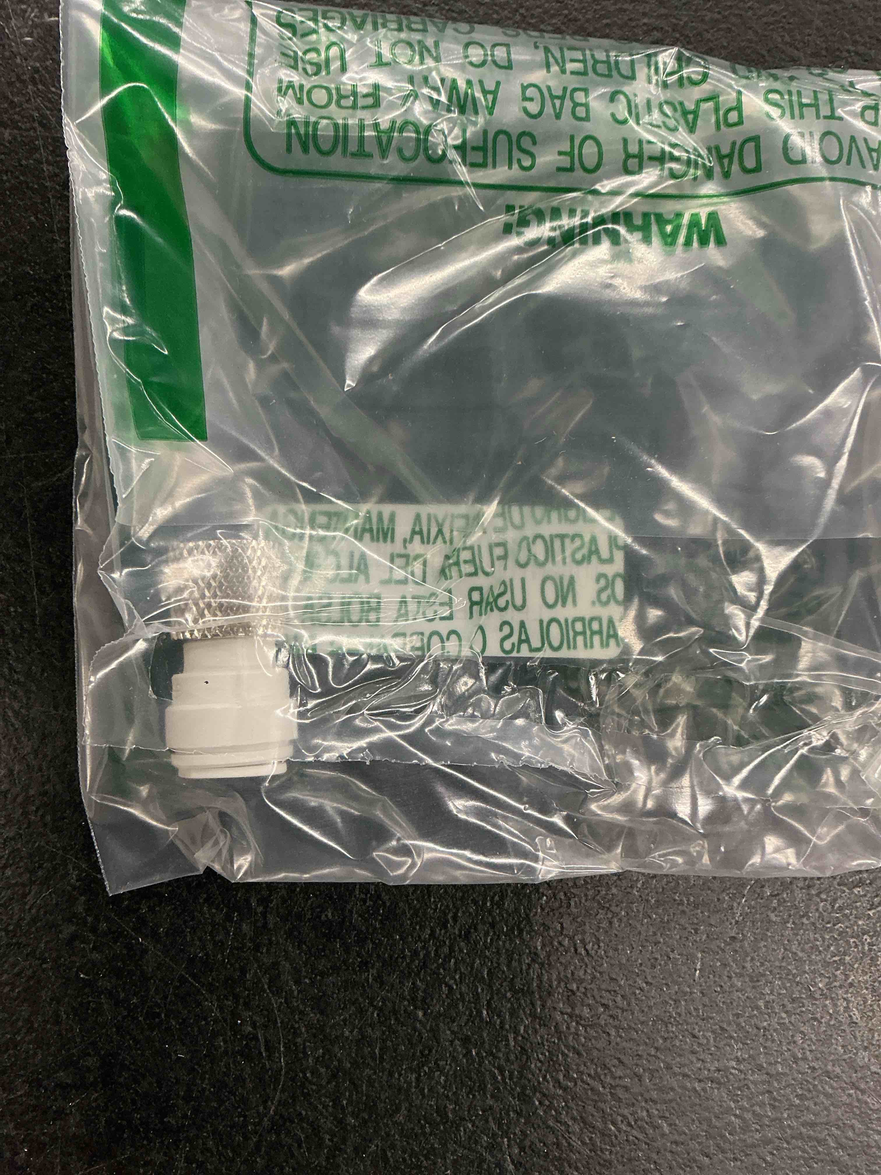 Condition photo showing Good Condition for john guest speedfit 3/8 inch compression female connector, push to connect plastic plumbing fitting, white, psei6012u9p