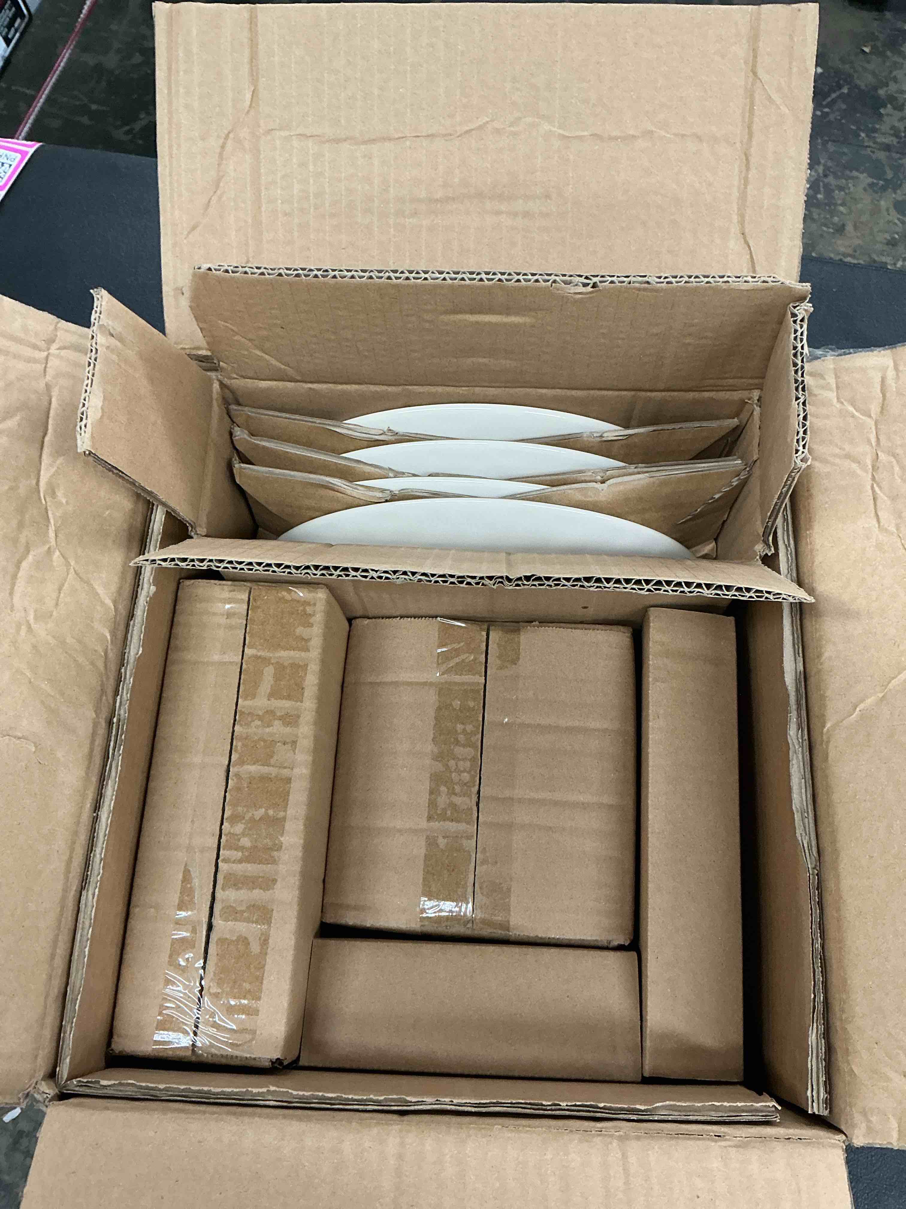 https://s3.amazonaws.com/lotting-images-prod/EmanualPiazza/PNK4022721_1777490899540.jpeg