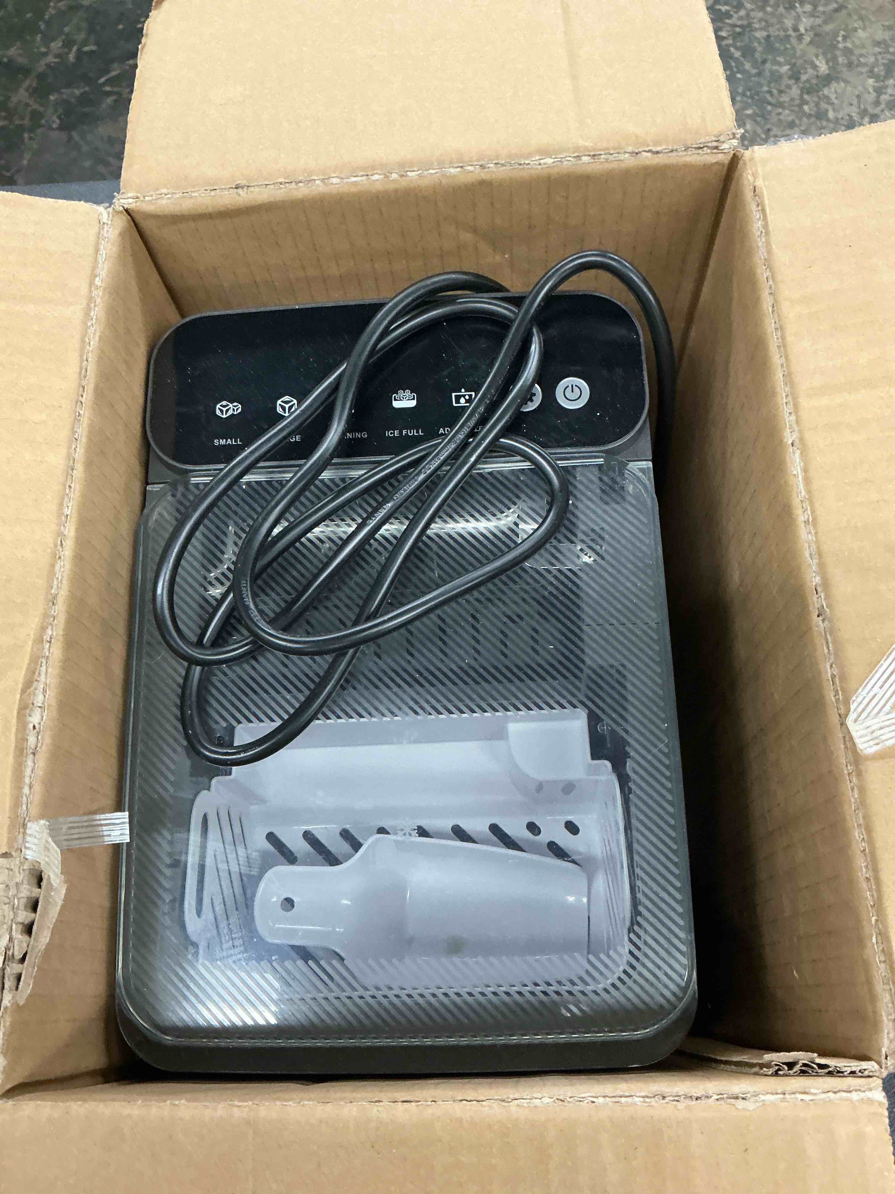 https://s3.amazonaws.com/lotting-images-prod/EmanualPiazza/PNK4022864_1777643051166.jpeg
