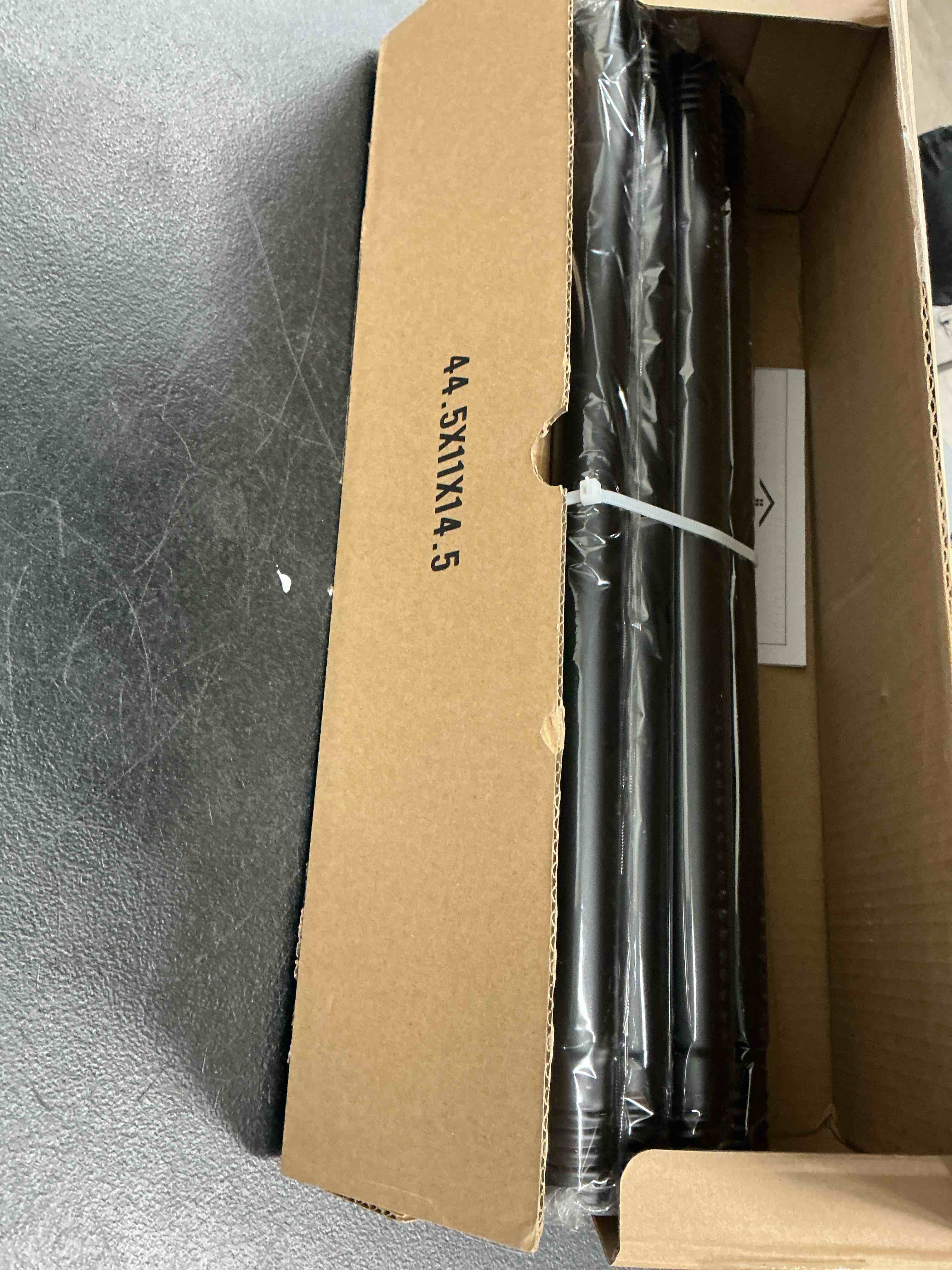 https://s3.amazonaws.com/lotting-images-prod/EmanualPiazza/PNK4022982_1777901667684.jpeg
