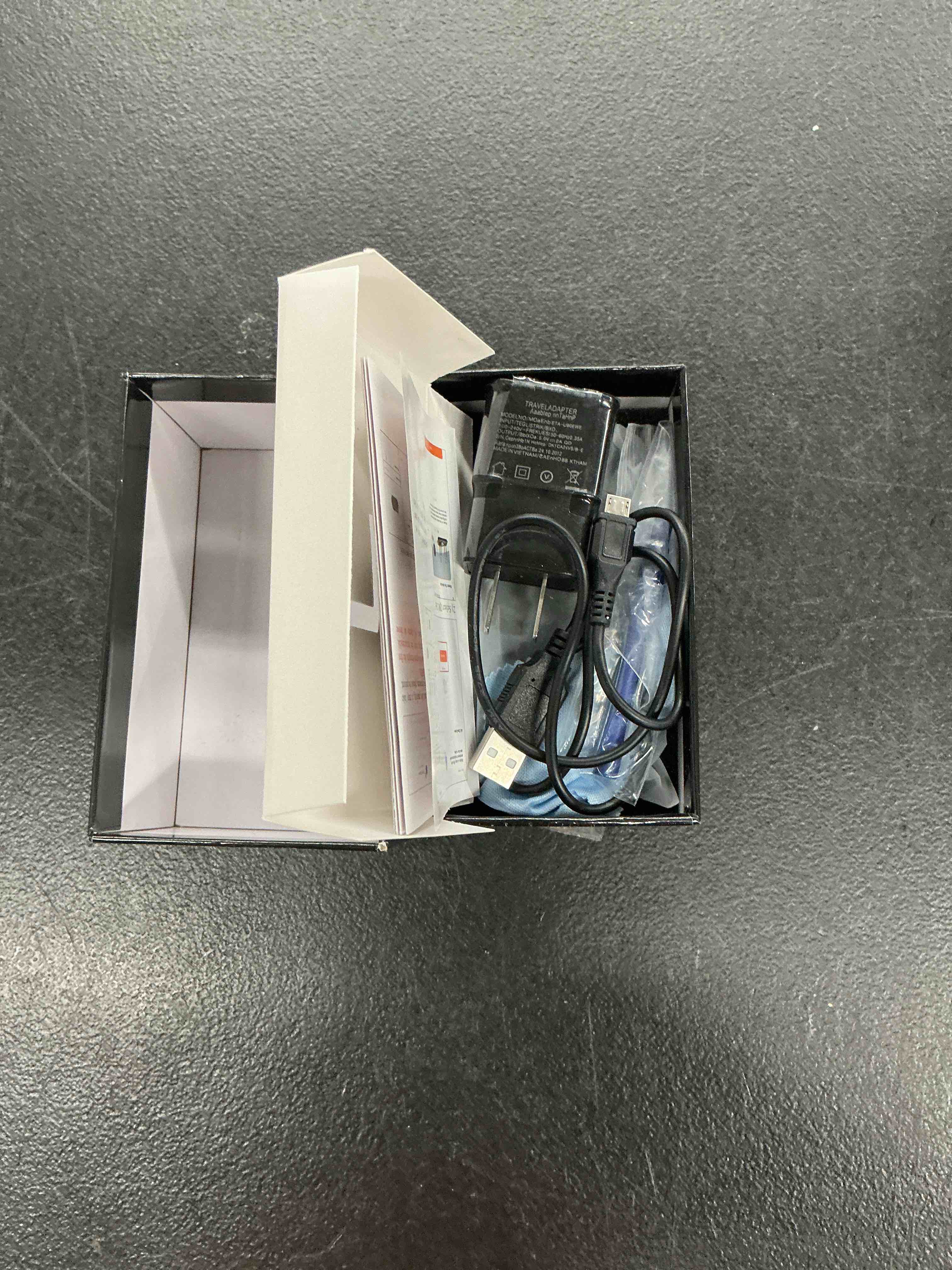 https://s3.amazonaws.com/lotting-images-prod/EmanualPiazza/PNK4023621_1778000435808.jpeg