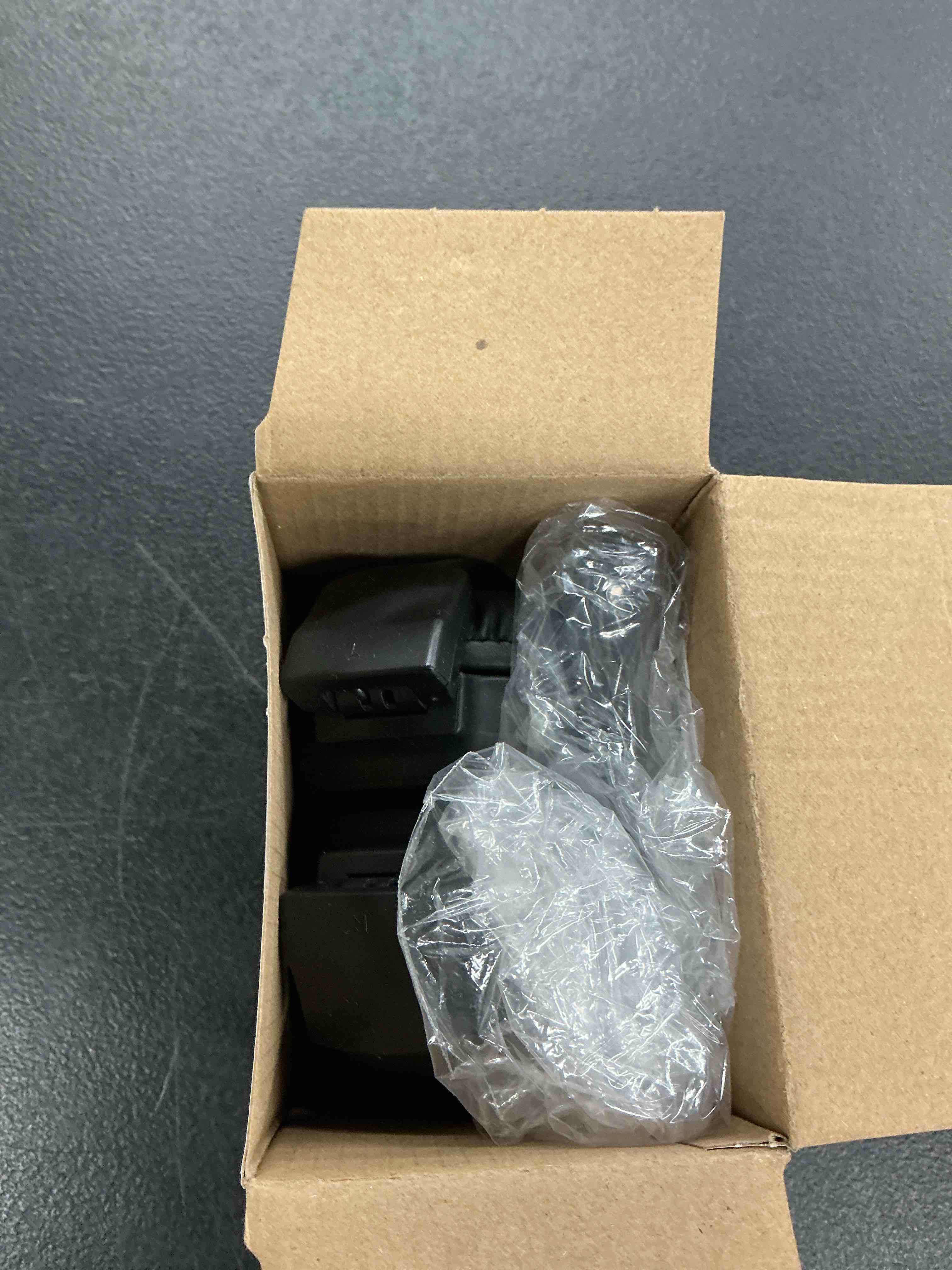 https://s3.amazonaws.com/lotting-images-prod/EmanualPiazza/PNK4023625_1778002700472.jpeg