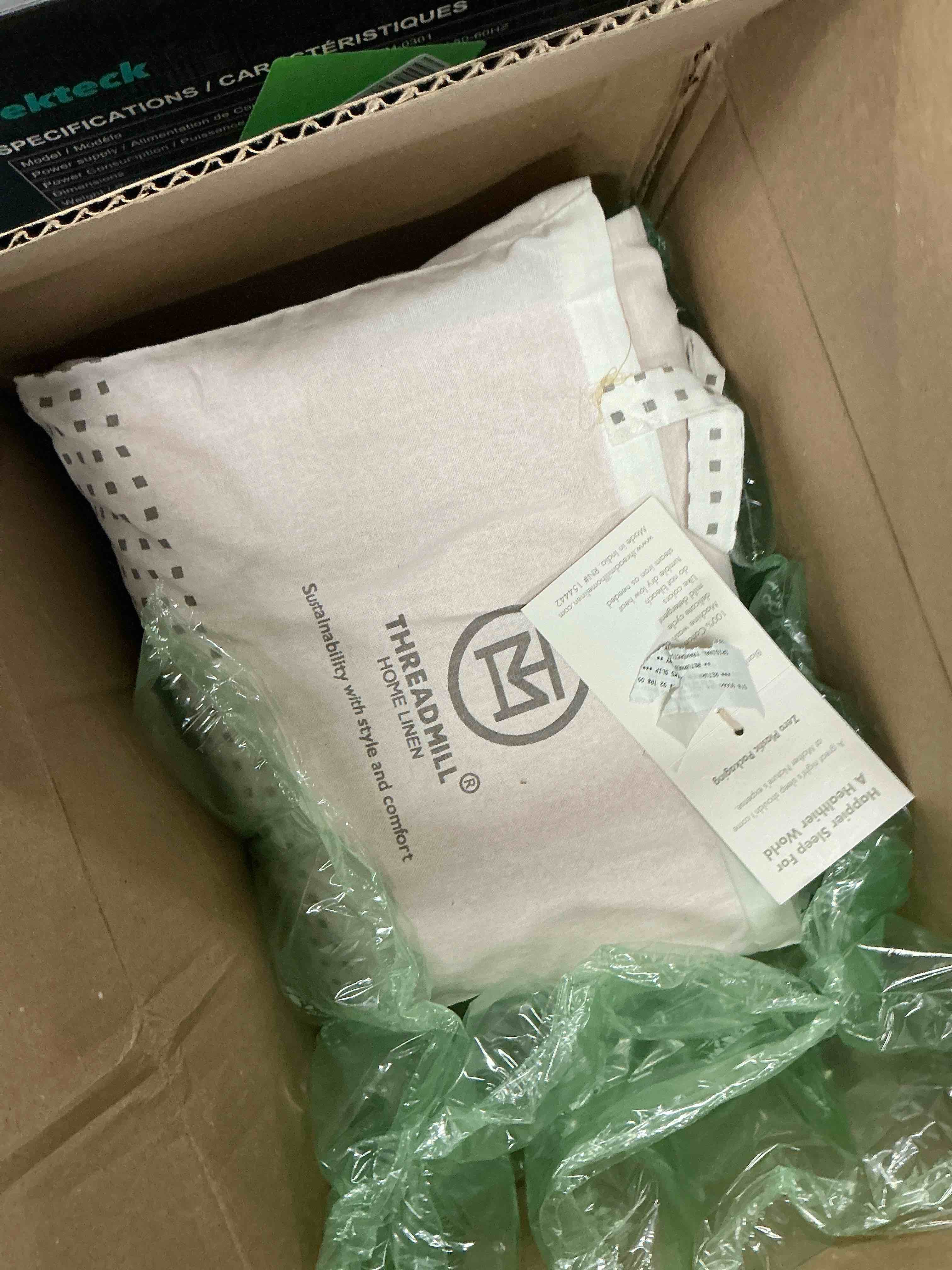 Condition photo showing New/Like New for Threadmill Luxury Cotton Blankets for King Size Bed | All-Season Cozy 100% Cotton King Size Blanket | Herringbone Soft & Lightweight Fall Thermal Blan