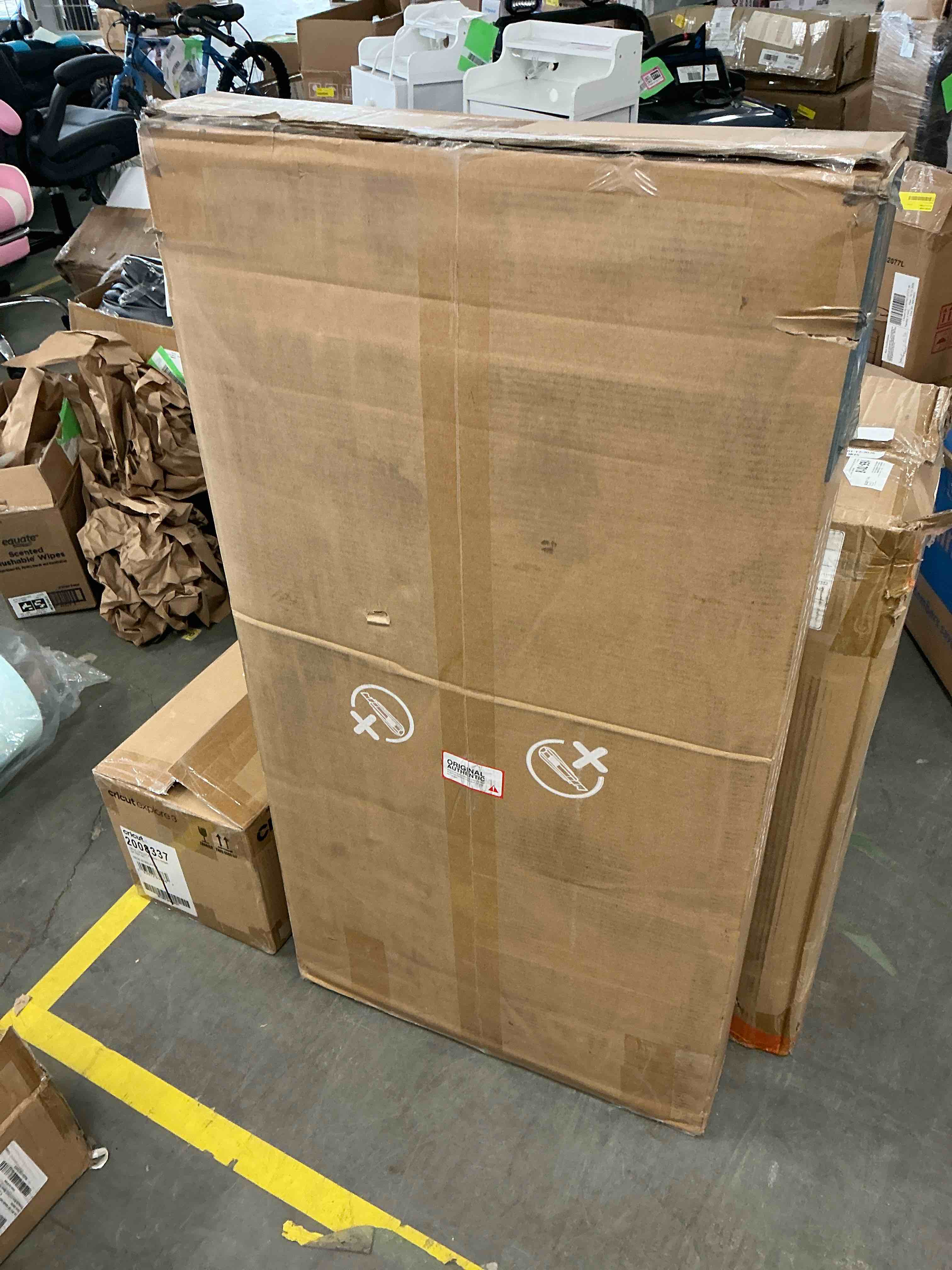 Condition photo showing New/Like New for WLIVE Coffee Table, 39" Lift Top Coffee Table with Hidden Compartment, Small Rising Wooden Dining Center Table for Home Living Room, Office, Rustic Brown