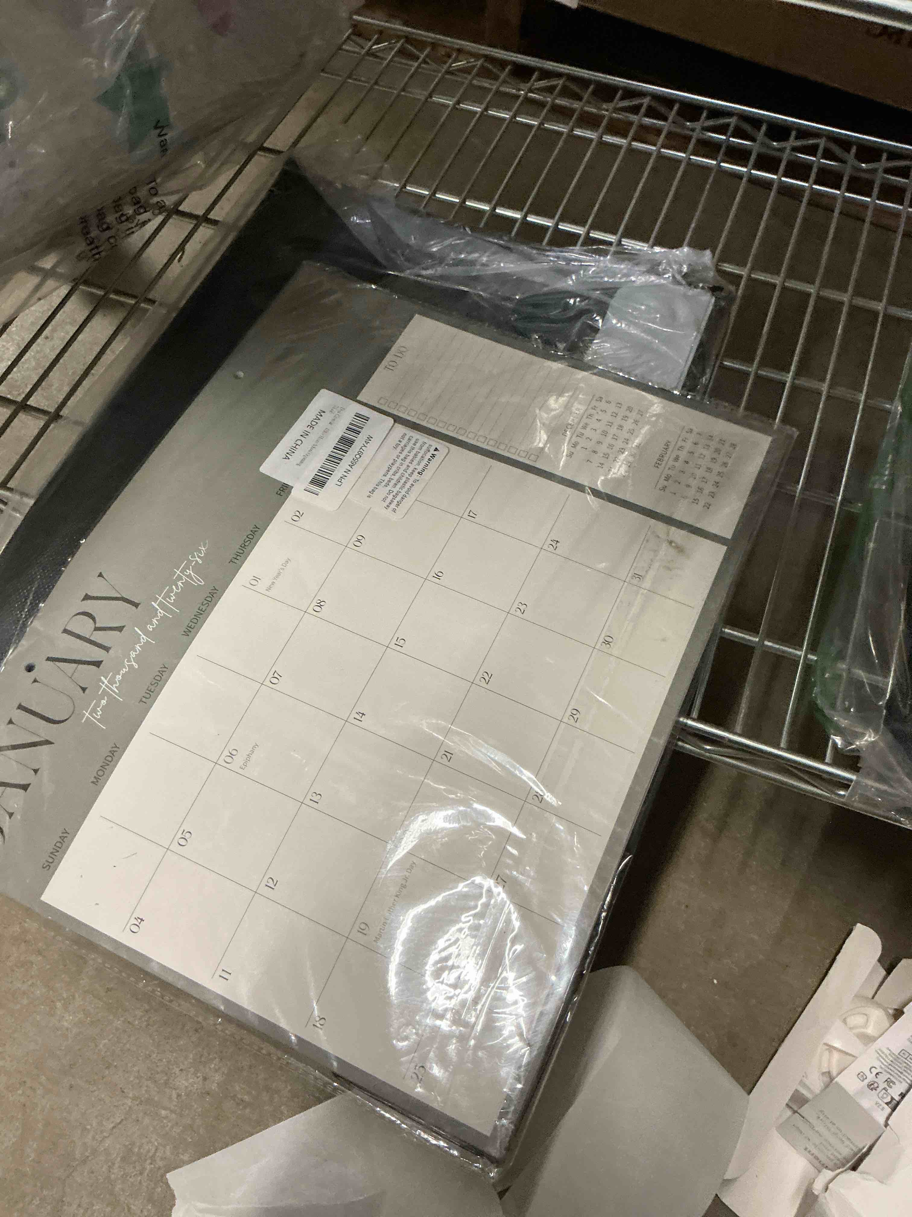 Condition photo showing Good Condition for Guasslee Desk Calendar 2026-2027, 18-Month School Year Desk/Wall Calendar, 2026 Jan-2027 Jun., 14" X 11" Monthly Planner With Thick Paper For Office Home School Organizing January Green 14"x11"