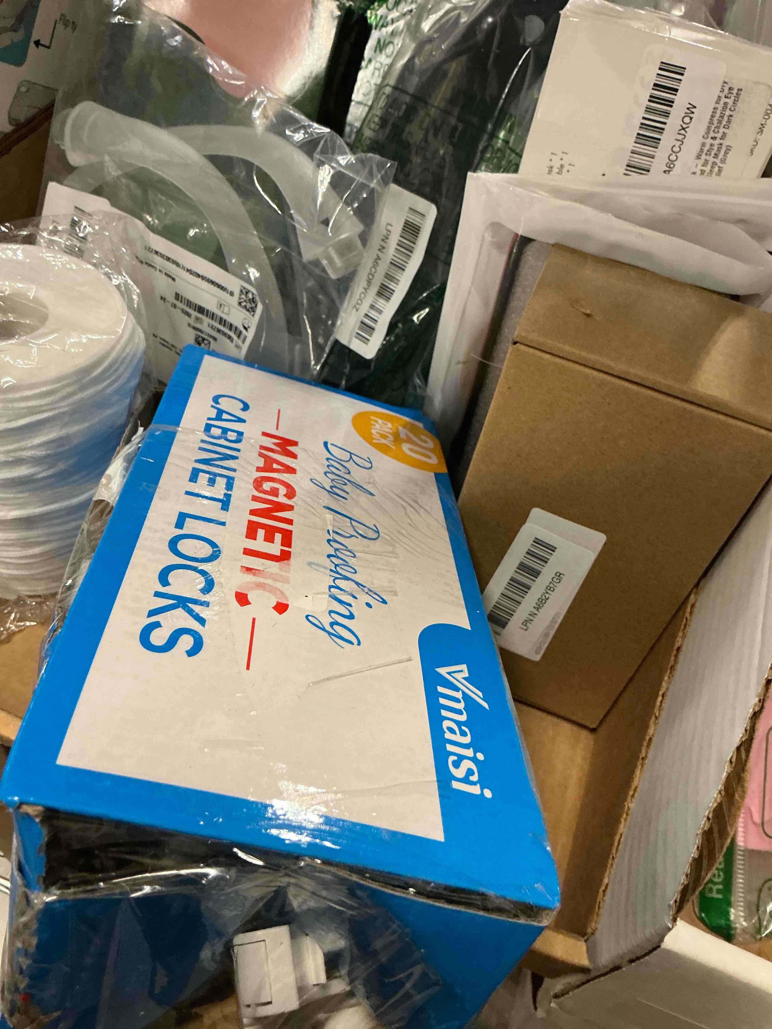 Condition photo showing Good Condition for 20 Pack Magnetic Cabinet Locks Baby Proofing - Vmaisi Children Proof Cupboard Drawers Latches - Adhesive Easy Installation Standard 20.0