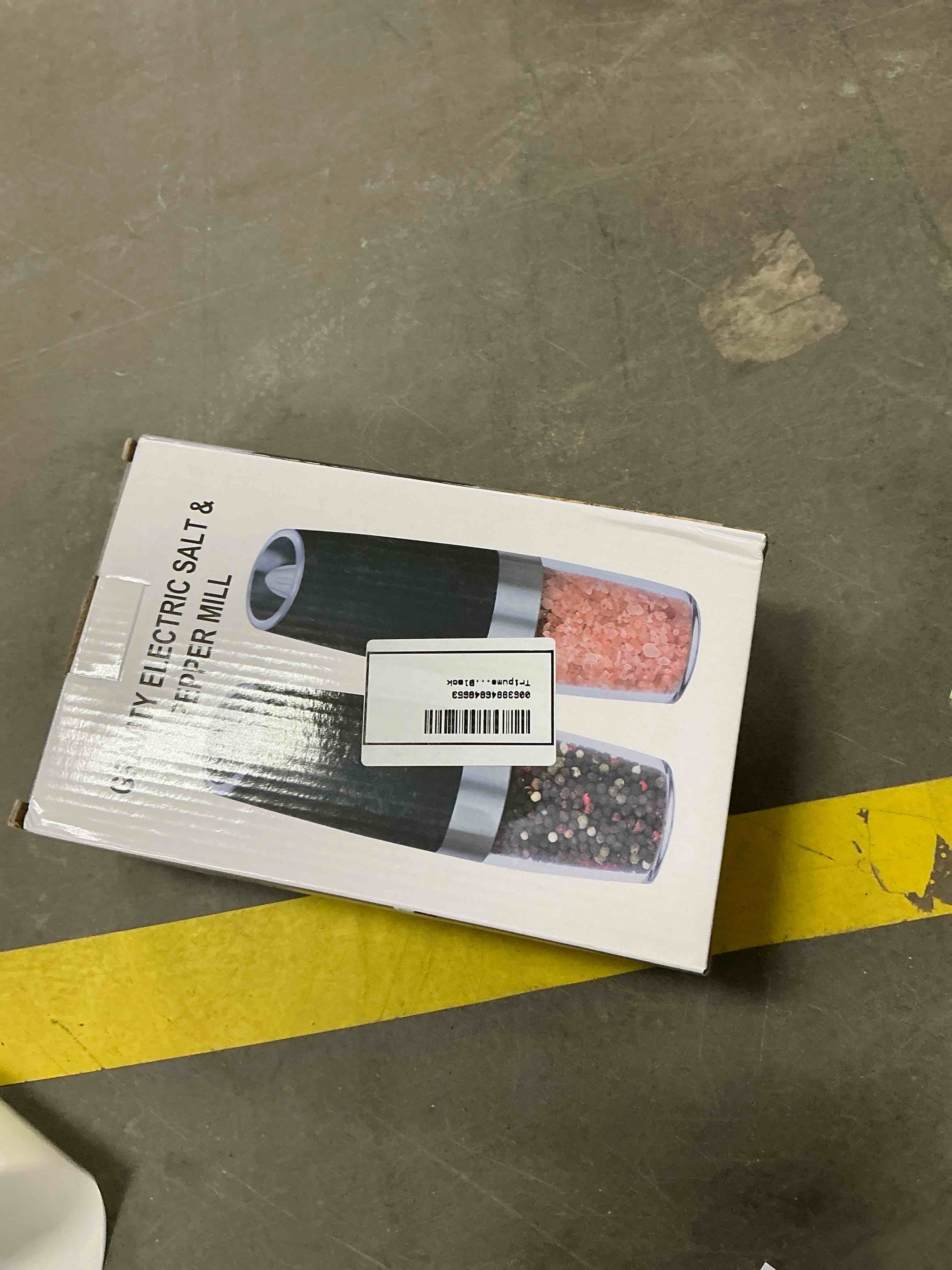 Condition photo showing New/Like New for Tripumer Gravity Electric Pepper and Salt Grinder Set  Adjustable Coarseness  Battery Powered with LED Light  One Hand Automatic Operation 2PACK (Black)