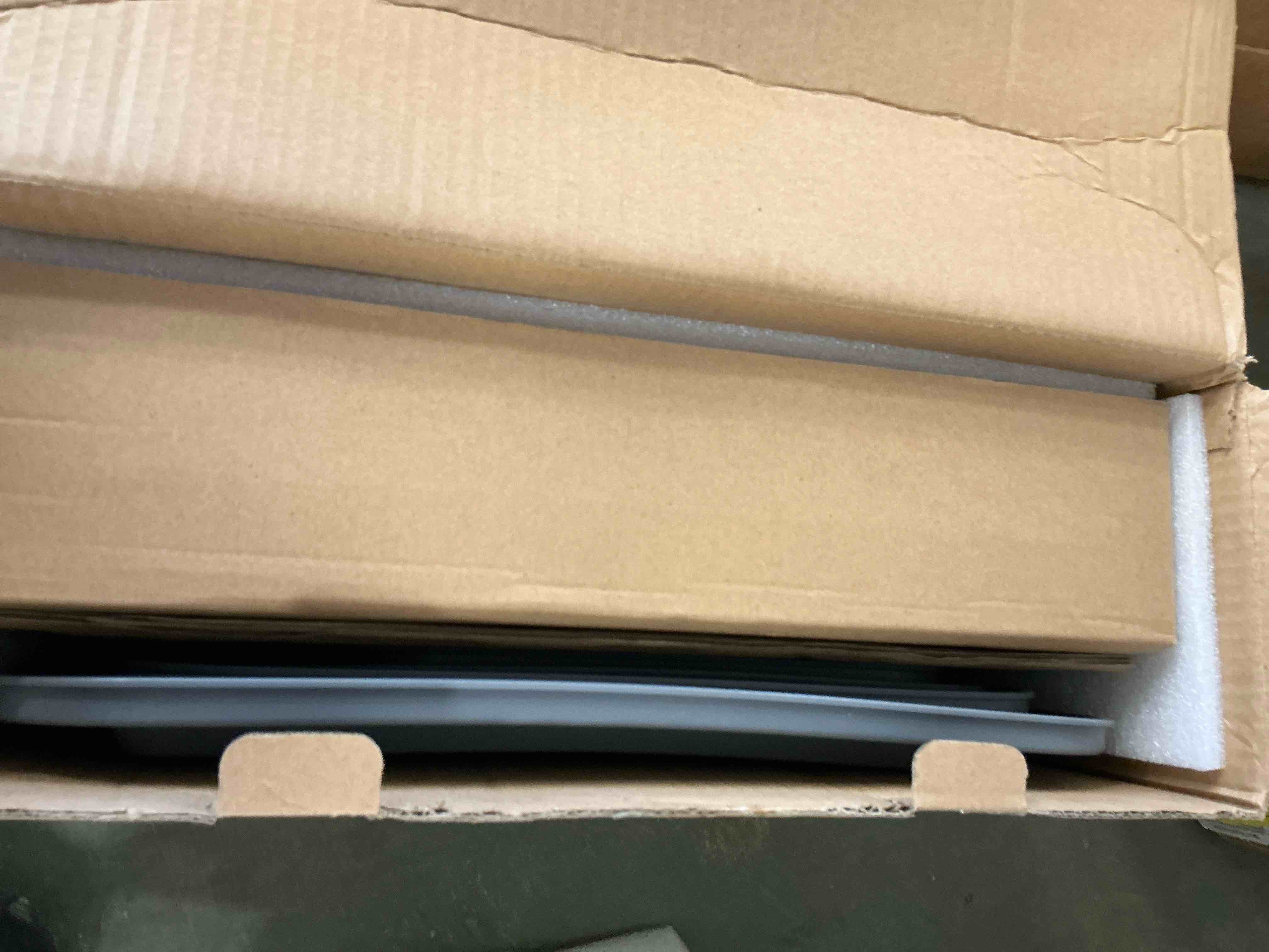 Condition photo showing New/Like New for Luvan Glass Baking Dishes with Lids,8 Pieces Rectangular Glass Bakeware Set,Glass Pans for Baking Cooking, Freezer and Oven Safe