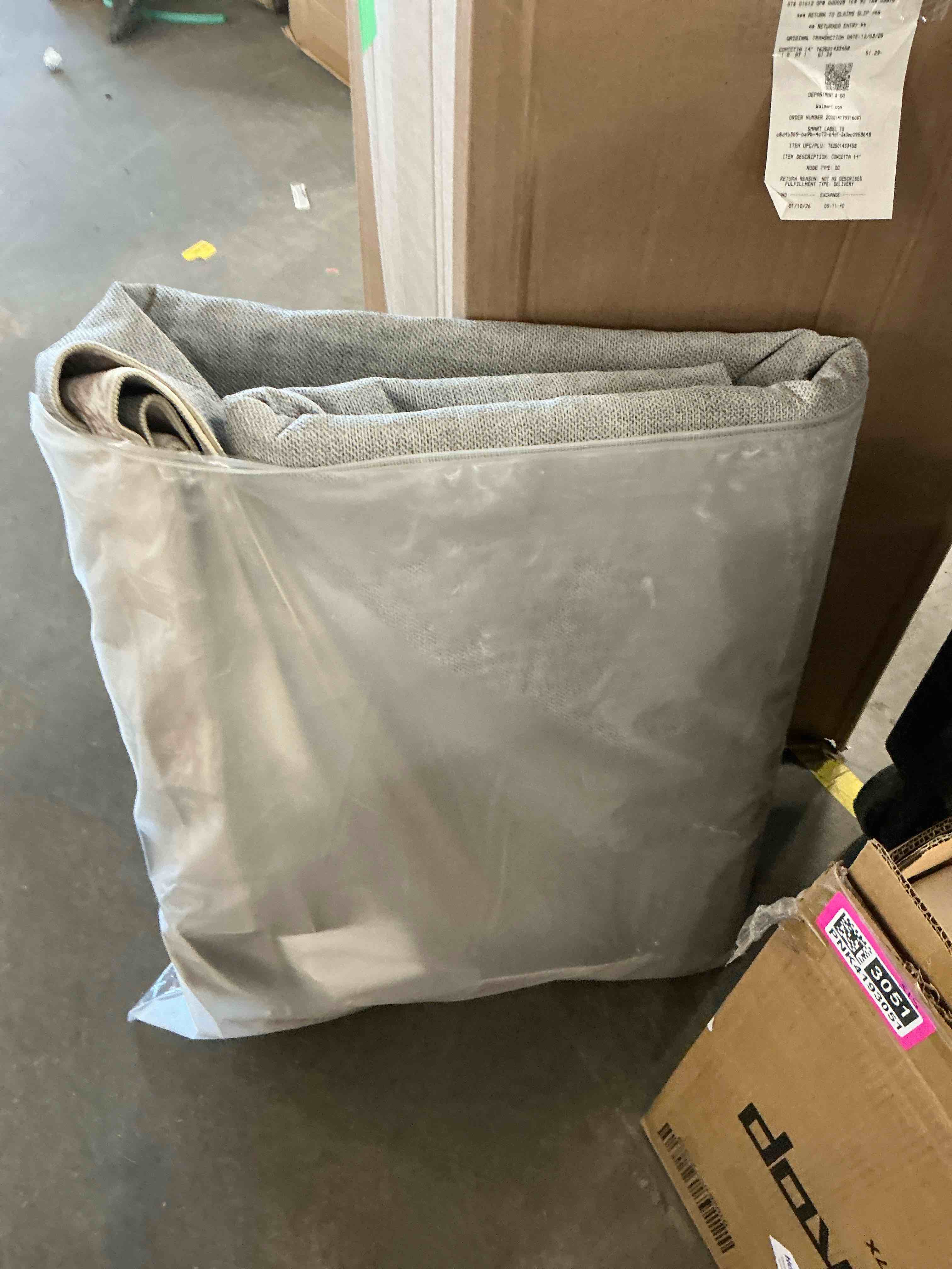 Condition photo showing Good Condition for UERMEI 8 x10  Large Area Rugs for Living Room  Washable Non Slip Indoor Rug for Bedroom Home Decor Carpets  Modern Abstract Printed Carpet  Brown